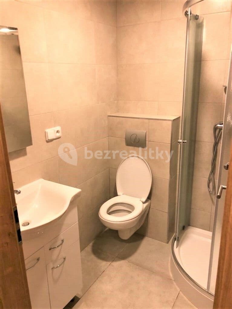 Prenájom bytu Garsoniéra 15 m², Moskevská, Praha, Praha Prenájom bytu Garsoniéra 15 m², Moskevská, Praha, Praha
