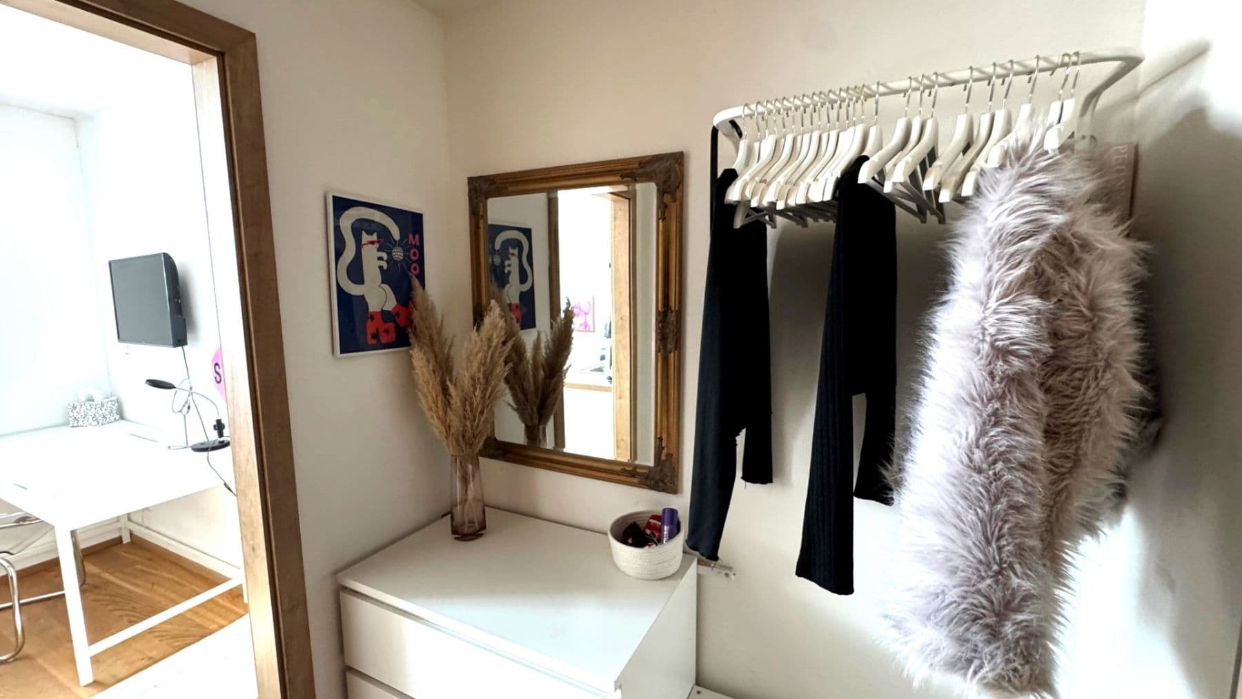Prenájom bytu Garsoniéra 15 m², Moskevská, Praha, Praha Prenájom bytu Garsoniéra 15 m², Moskevská, Praha, Praha