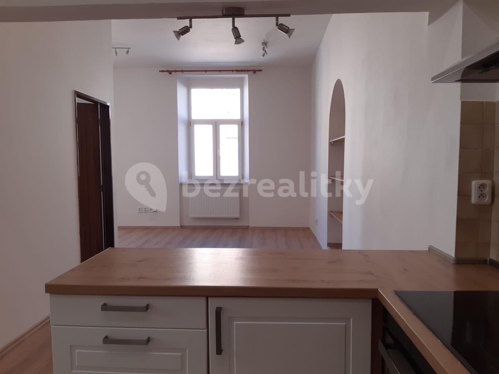Prenájom bytu 3-izbový 70 m², Brožíkova, Praha, Praha Prenájom bytu 3-izbový 70 m², Brožíkova, Praha, Praha