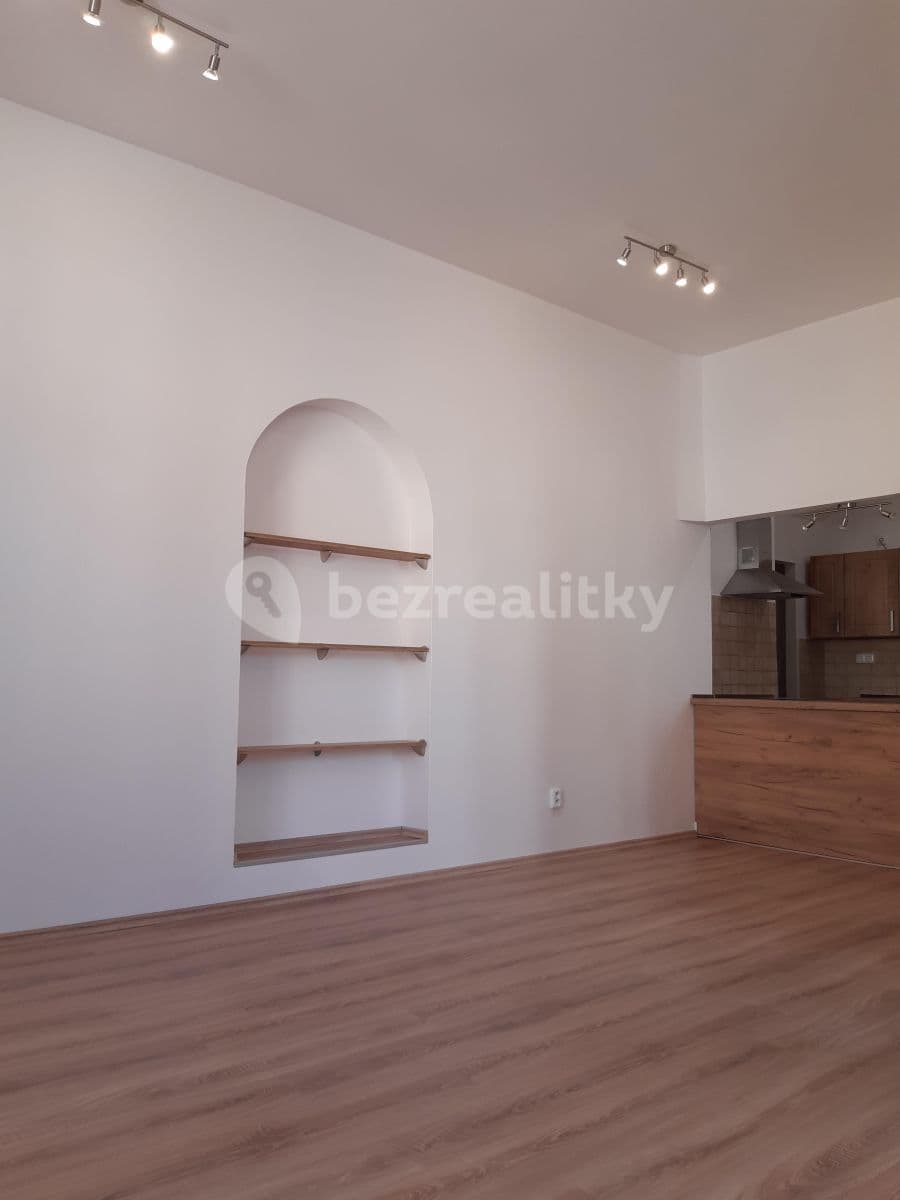 Prenájom bytu 3-izbový 70 m², Brožíkova, Praha, Praha Prenájom bytu 3-izbový 70 m², Brožíkova, Praha, Praha