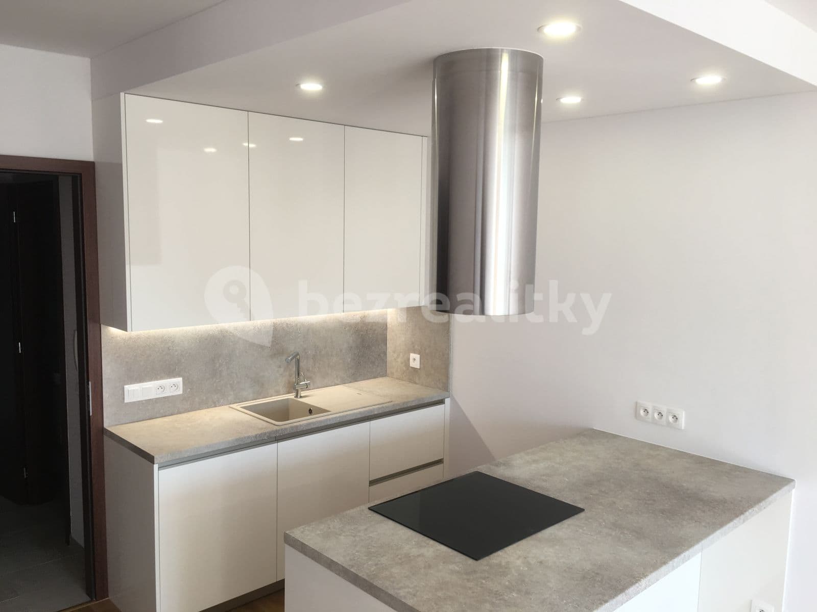 Prenájom bytu 2-izbový 60 m², Hadovitá, Praha, Praha Prenájom bytu 2-izbový 60 m², Hadovitá, Praha, Praha