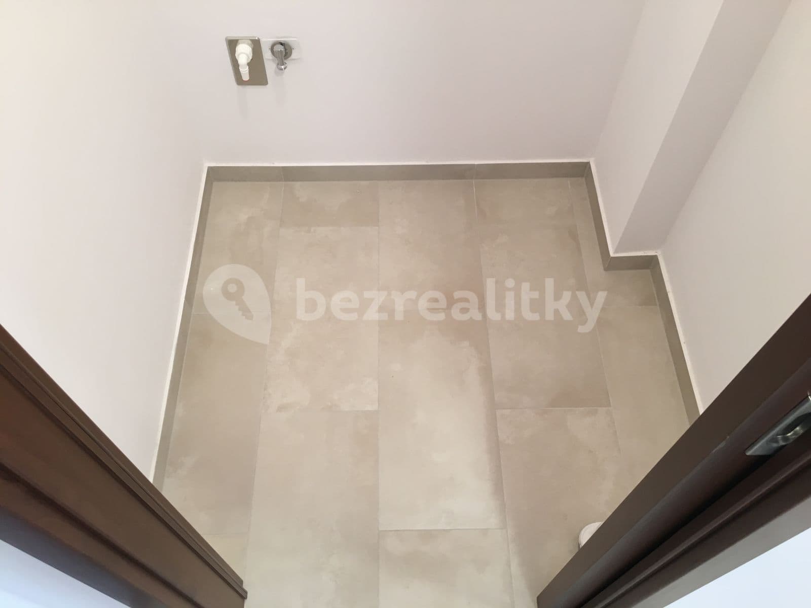 Prenájom bytu 2-izbový 60 m², Hadovitá, Praha, Praha Prenájom bytu 2-izbový 60 m², Hadovitá, Praha, Praha