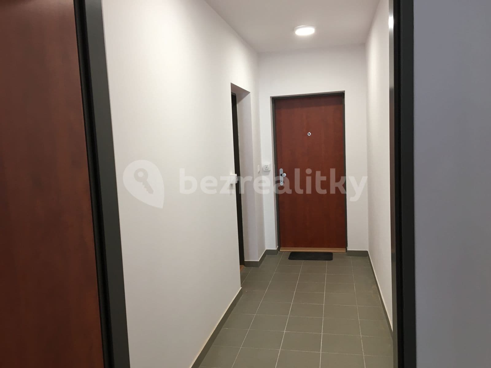 Prenájom bytu 2-izbový 60 m², Hadovitá, Praha, Praha Prenájom bytu 2-izbový 60 m², Hadovitá, Praha, Praha