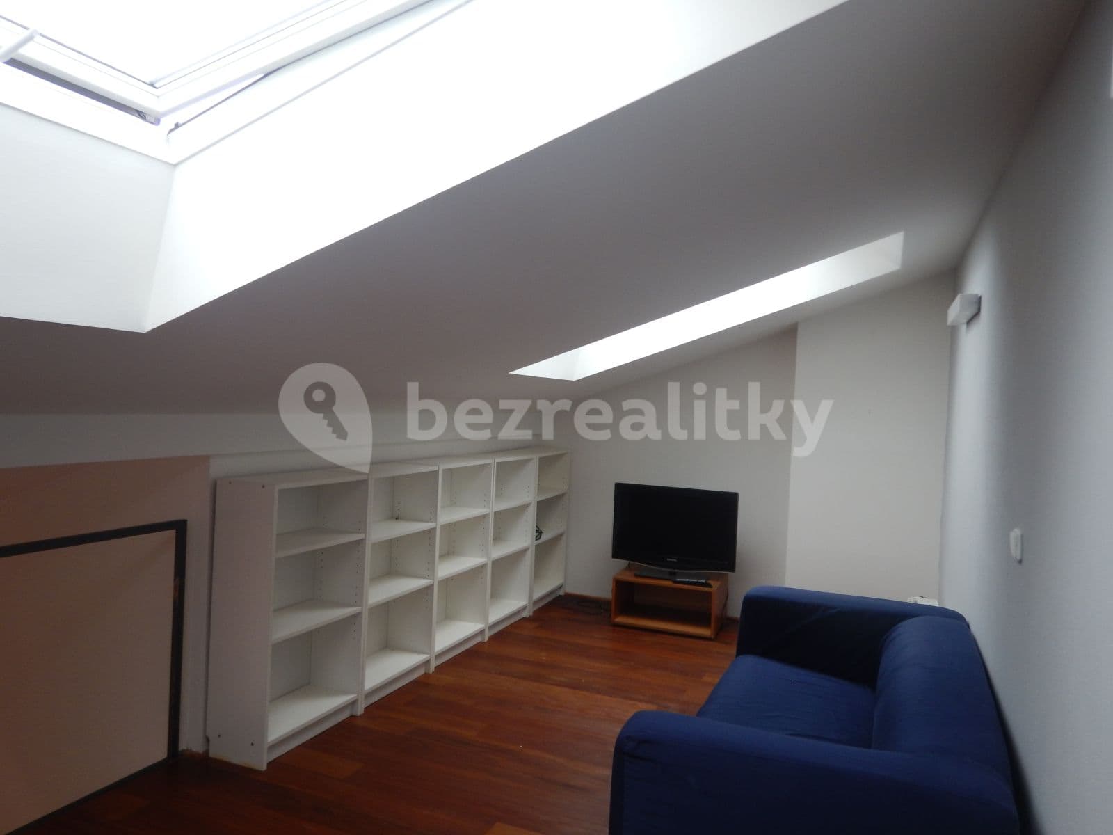 Prenájom bytu 2-izbový 57 m², Praha, Praha Prenájom bytu 2-izbový 57 m², Praha, Praha