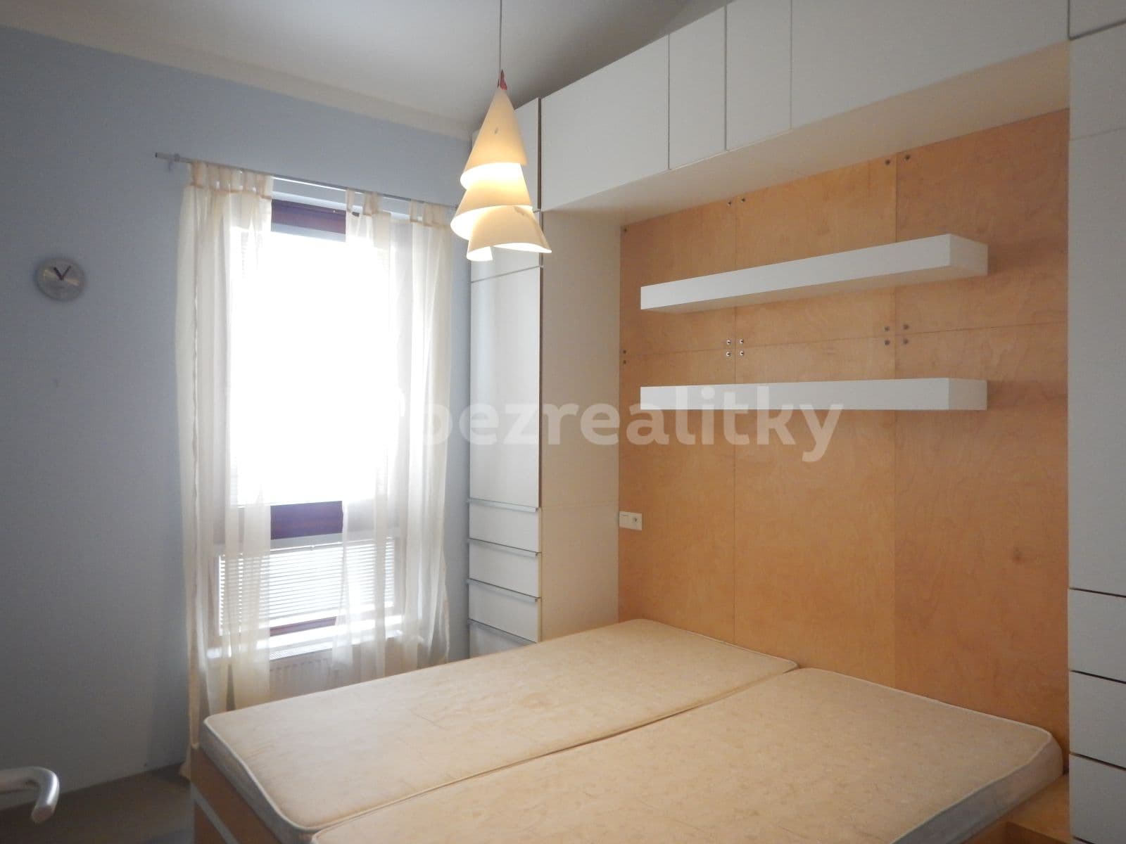 Prenájom bytu 2-izbový 57 m², Praha, Praha Prenájom bytu 2-izbový 57 m², Praha, Praha