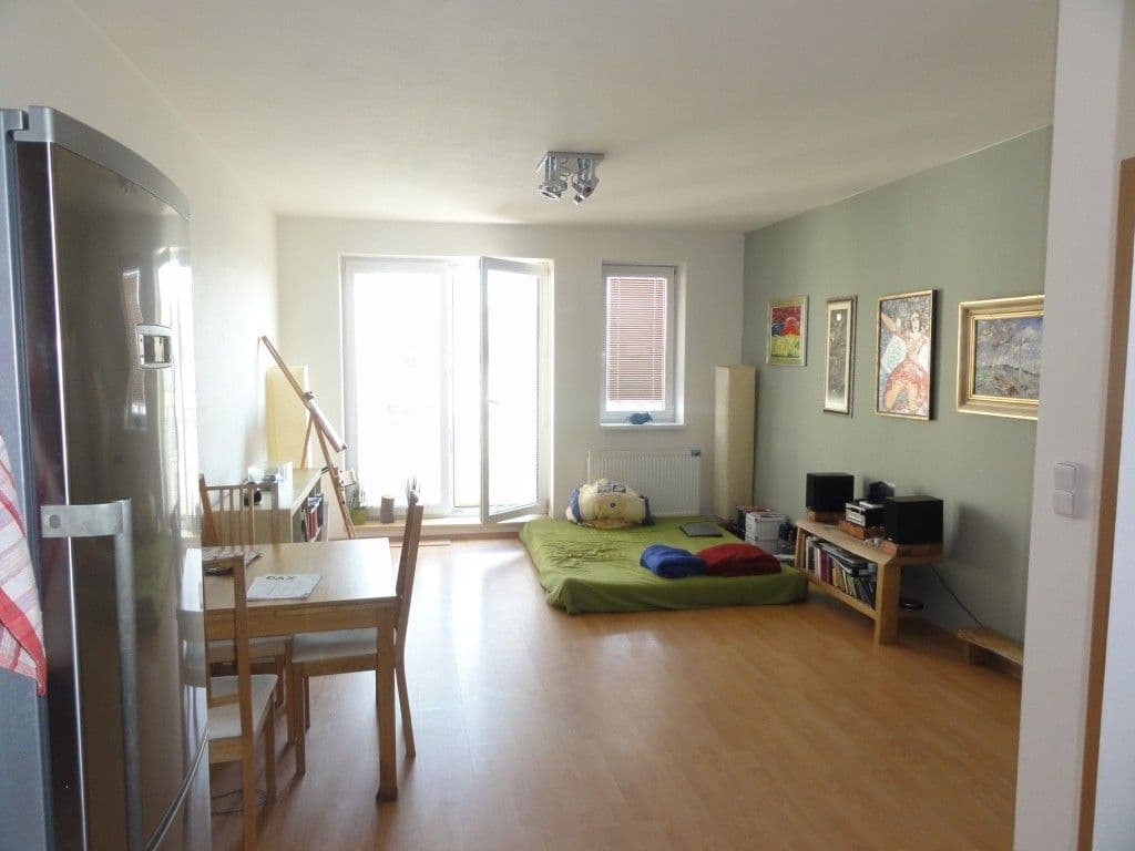 Prenájom bytu 2-izbový 56 m², Rižská, Praha, Praha Prenájom bytu 2-izbový 56 m², Rižská, Praha, Praha