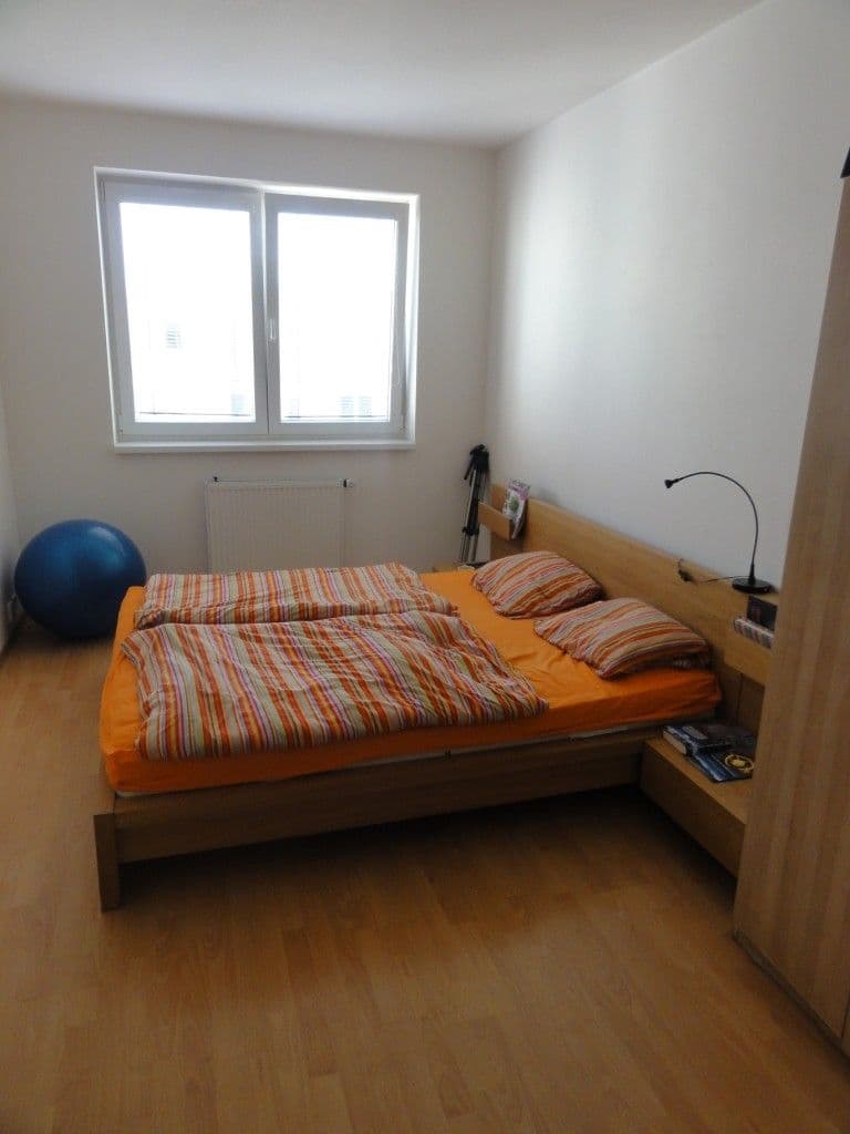 Prenájom bytu 2-izbový 56 m², Rižská, Praha, Praha Prenájom bytu 2-izbový 56 m², Rižská, Praha, Praha