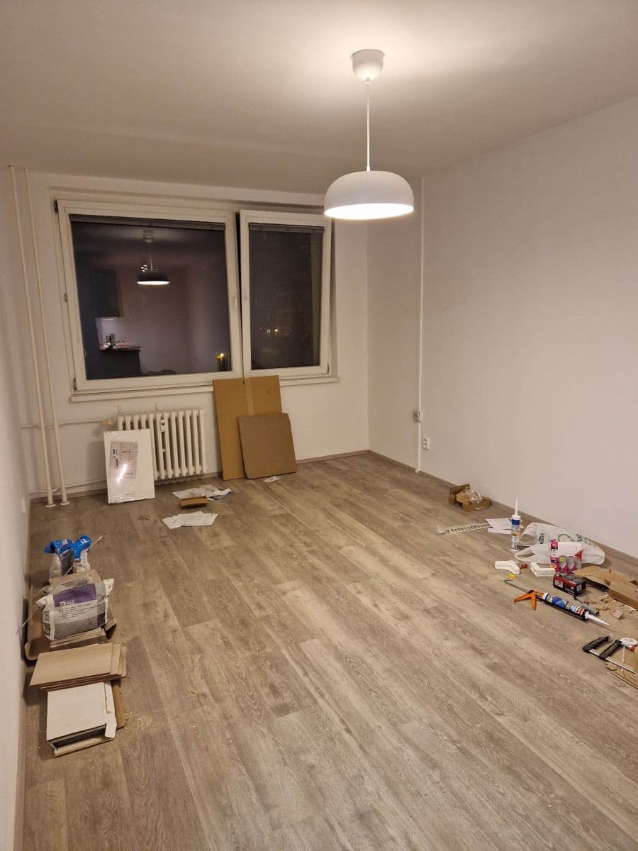 Prenájom bytu 2-izbový 43 m², Roháčova, Praha, Praha Prenájom bytu 2-izbový 43 m², Roháčova, Praha, Praha