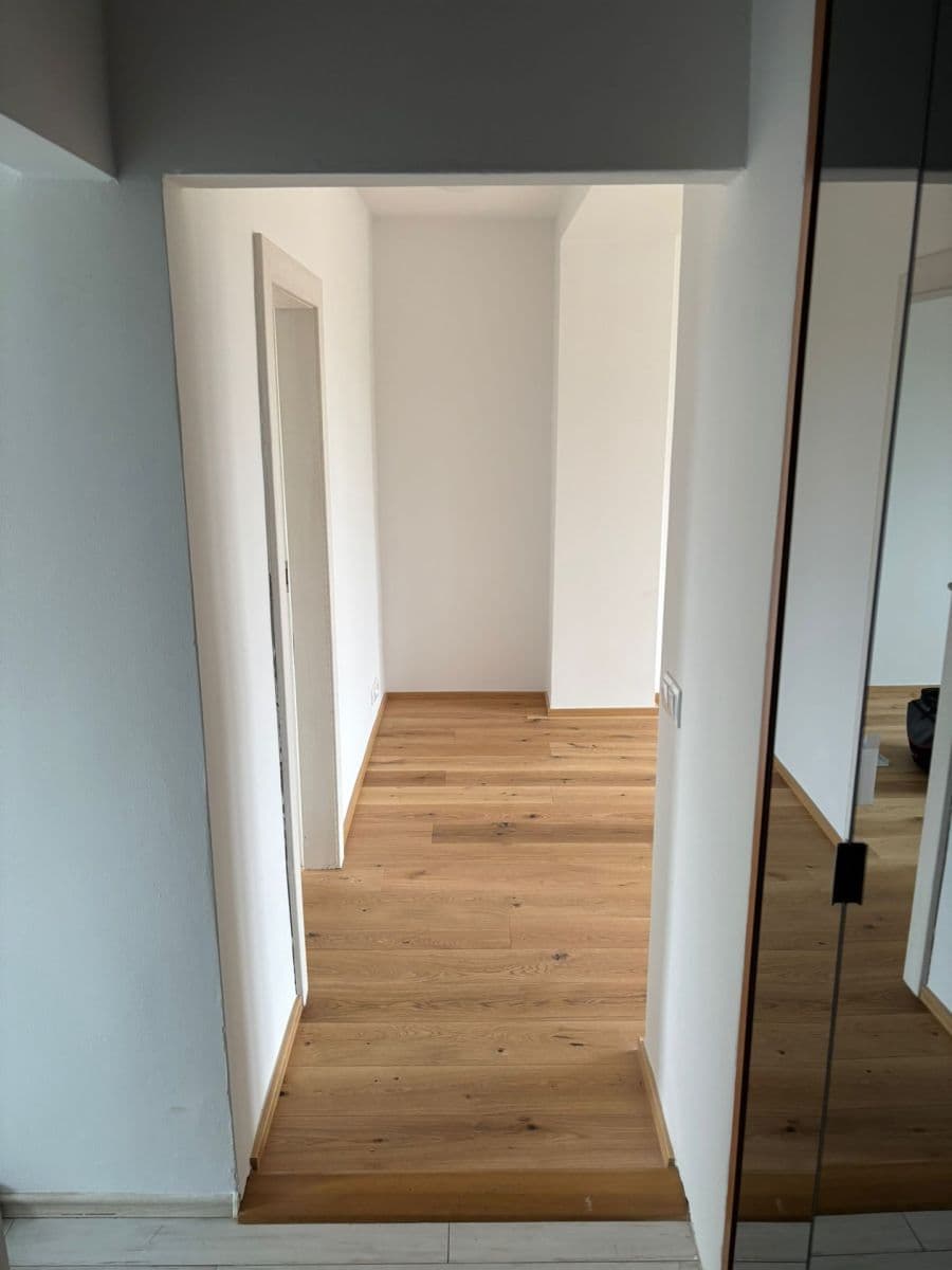 Prenájom bytu 2-izbový 53 m², Zelenečská, Praha, Praha Prenájom bytu 2-izbový 53 m², Zelenečská, Praha, Praha