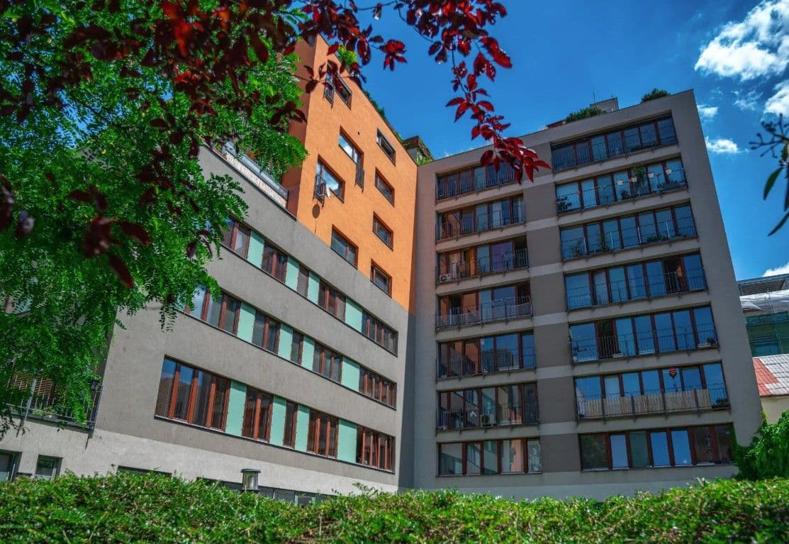 Prenájom bytu 2-izbový 55 m², V Háji, Praha, Praha Prenájom bytu 2-izbový 55 m², V Háji, Praha, Praha