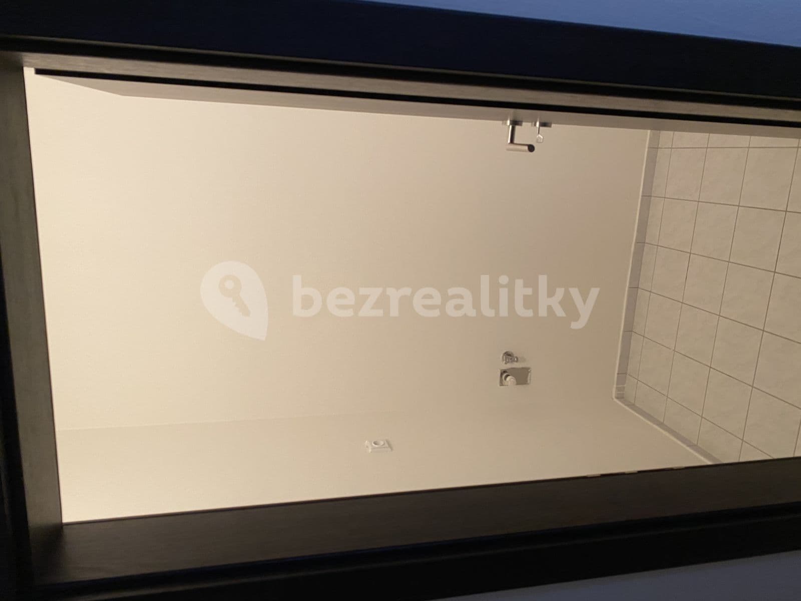 Prenájom bytu 2-izbový 60 m², Ježovská, Praha, Praha Prenájom bytu 2-izbový 60 m², Ježovská, Praha, Praha