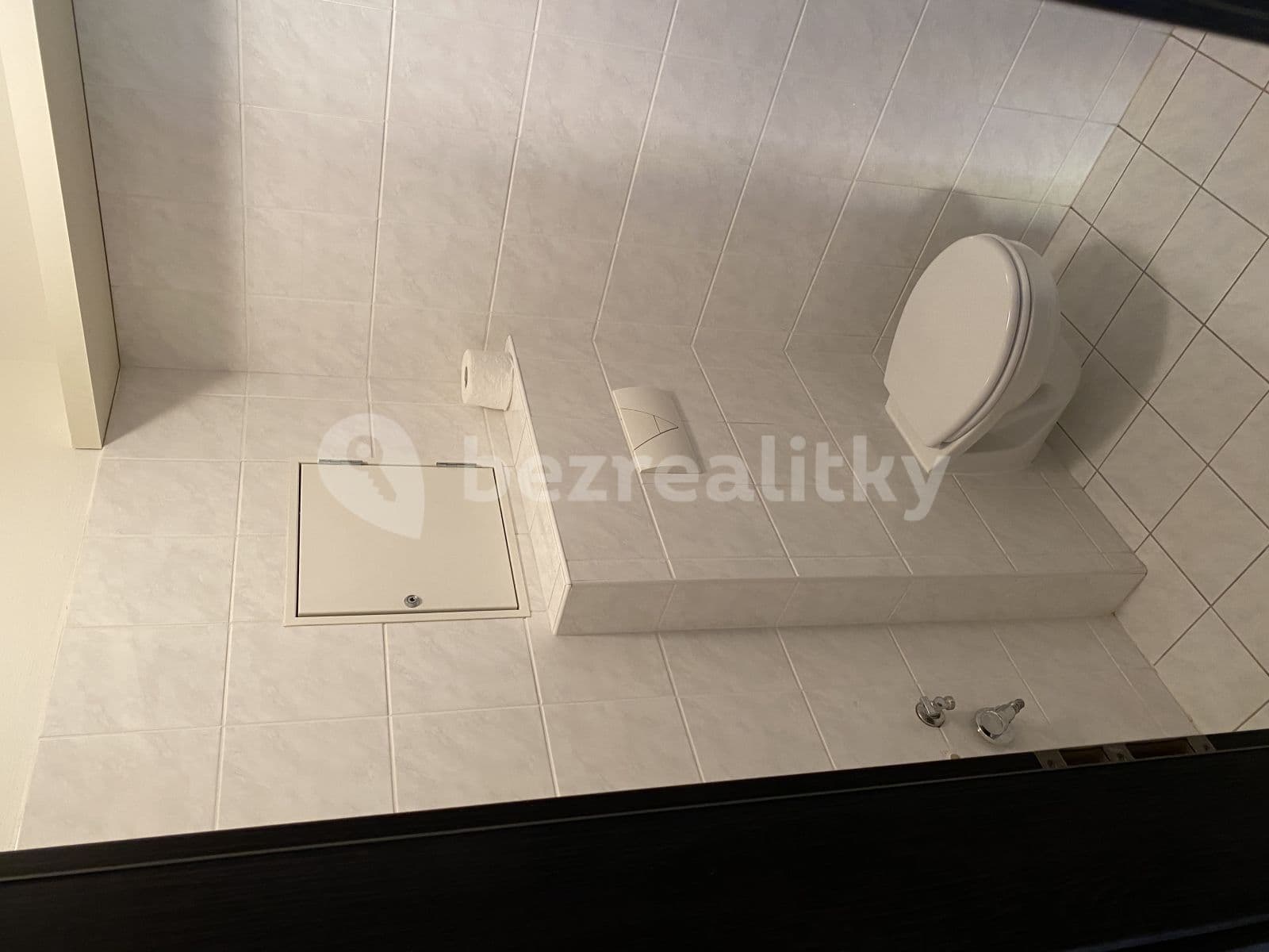 Prenájom bytu 2-izbový 60 m², Ježovská, Praha, Praha Prenájom bytu 2-izbový 60 m², Ježovská, Praha, Praha