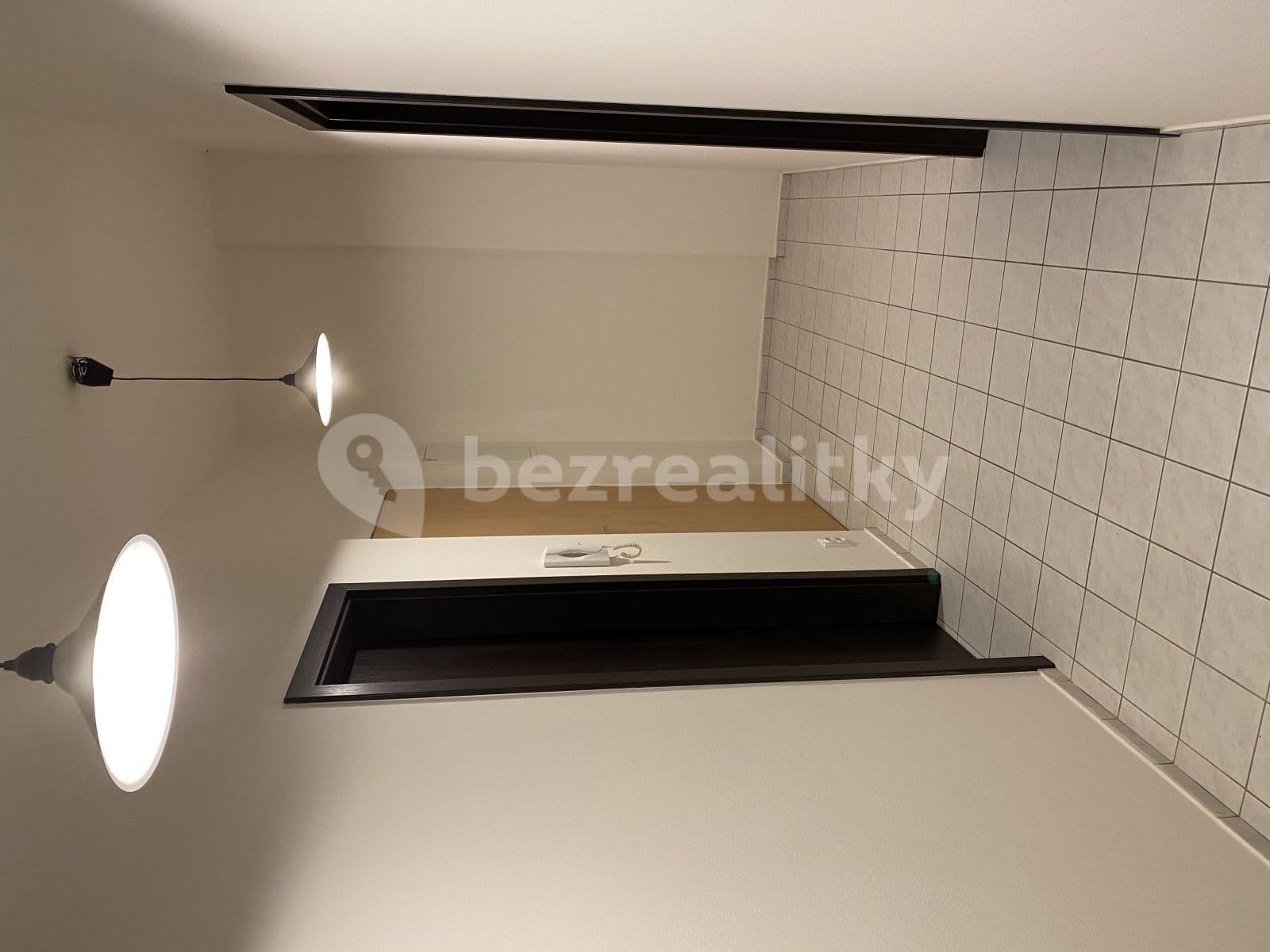 Prenájom bytu 2-izbový 60 m², Ježovská, Praha, Praha Prenájom bytu 2-izbový 60 m², Ježovská, Praha, Praha
