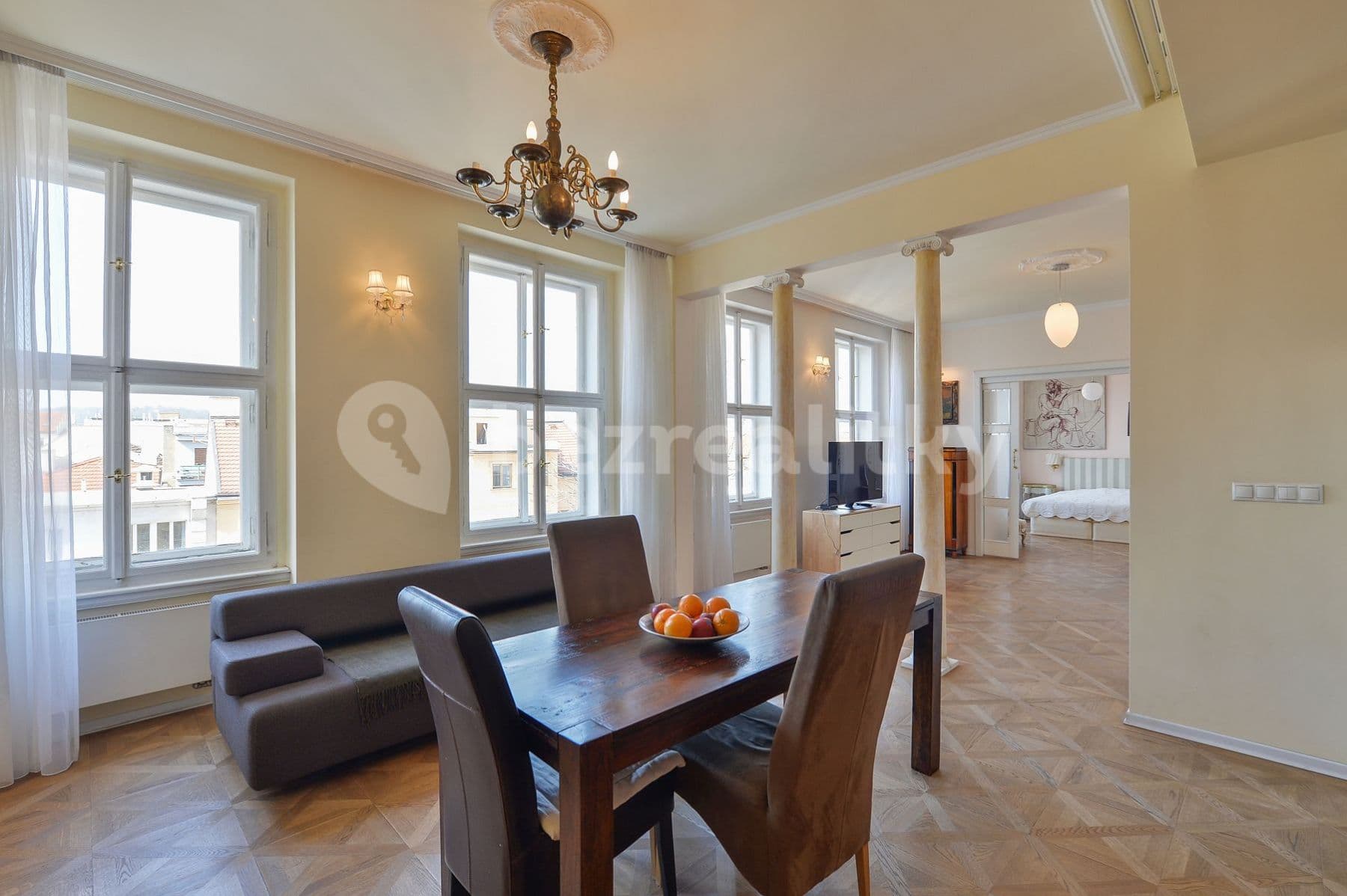 Prenájom bytu 4-izbový 134 m², Krakovská, Praha, Praha Prenájom bytu 4-izbový 134 m², Krakovská, Praha, Praha