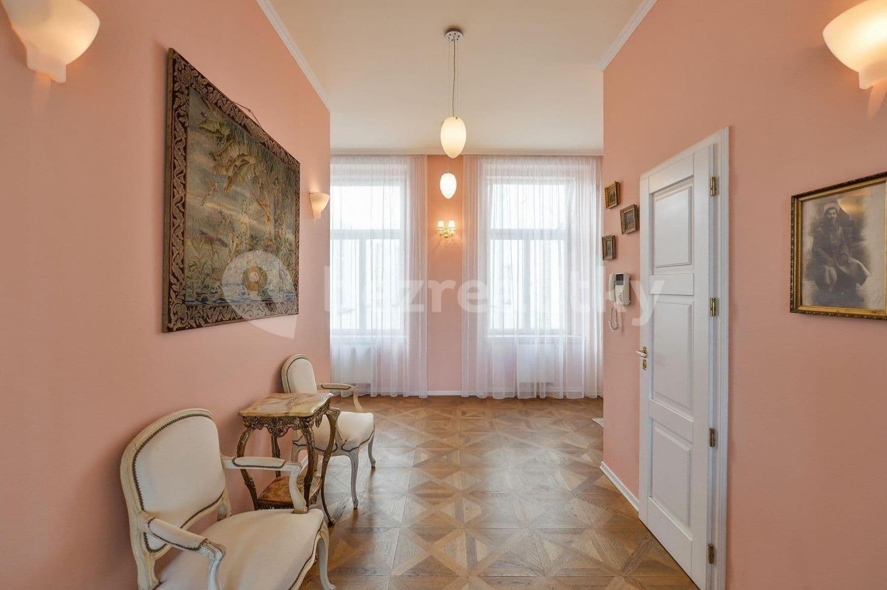 Prenájom bytu 4-izbový 134 m², Krakovská, Praha, Praha Prenájom bytu 4-izbový 134 m², Krakovská, Praha, Praha