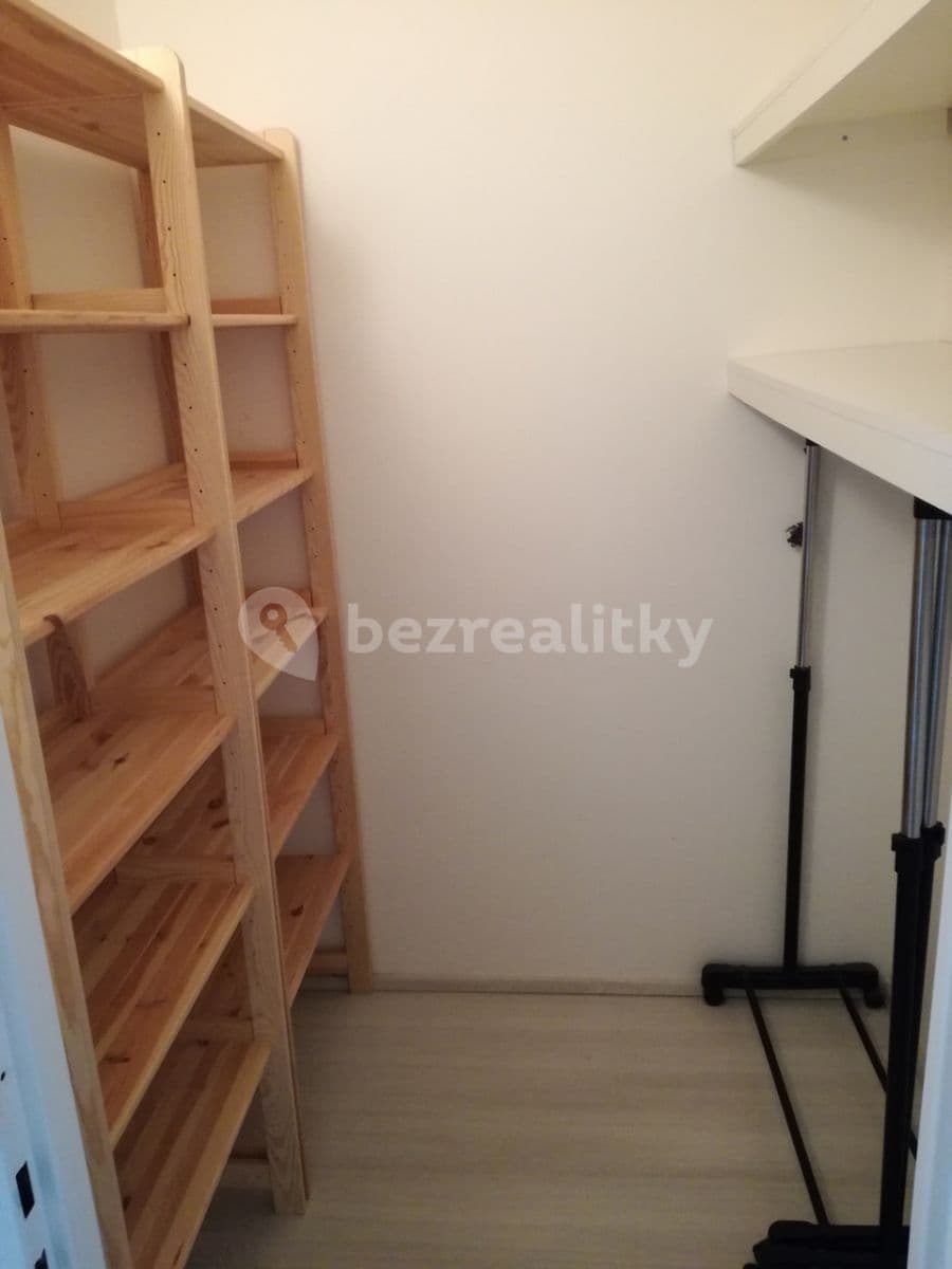 Prenájom bytu 2-izbový 56 m², Tupolevova, Praha, Praha Prenájom bytu 2-izbový 56 m², Tupolevova, Praha, Praha