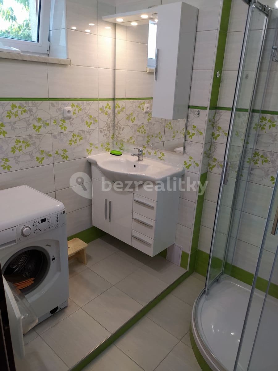 Prenájom bytu 2-izbový 50 m², Boženy Němcové, Říčany, Středočeský kraj Prenájom bytu 2-izbový 50 m², Boženy Němcové, Říčany, Středočeský kraj