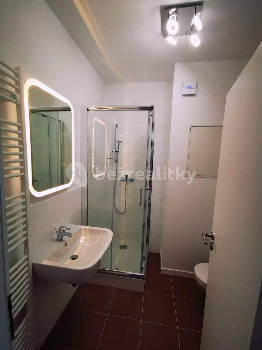 Prenájom bytu 1-izbový 29 m², Zuzany Chalupovej, Petržalka, Bratislavský kraj Prenájom bytu 1-izbový 29 m², Zuzany Chalupovej, Petržalka, Bratislavský kraj