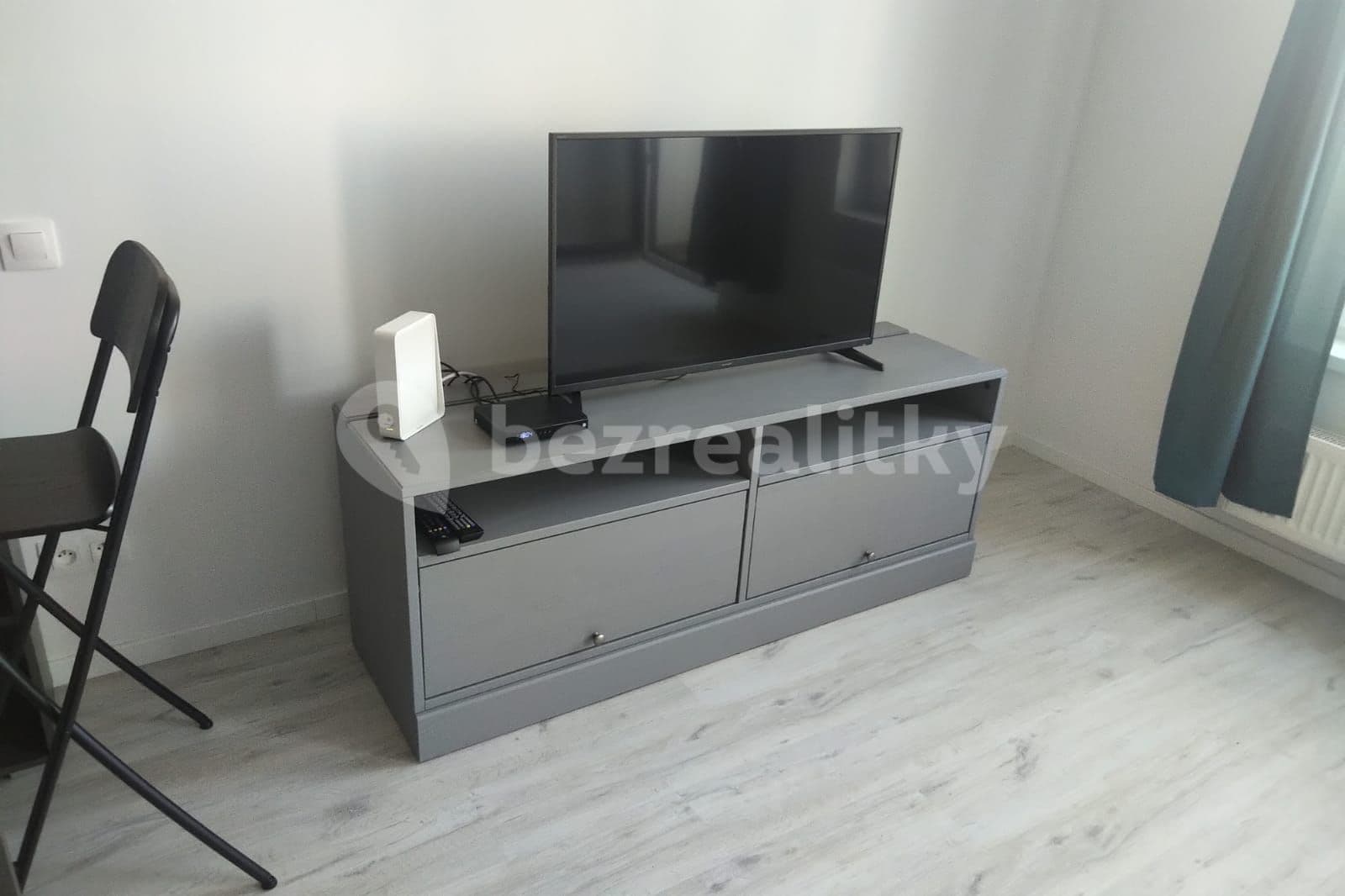 Prenájom bytu 1-izbový 29 m², Zuzany Chalupovej, Petržalka, Bratislavský kraj Prenájom bytu 1-izbový 29 m², Zuzany Chalupovej, Petržalka, Bratislavský kraj