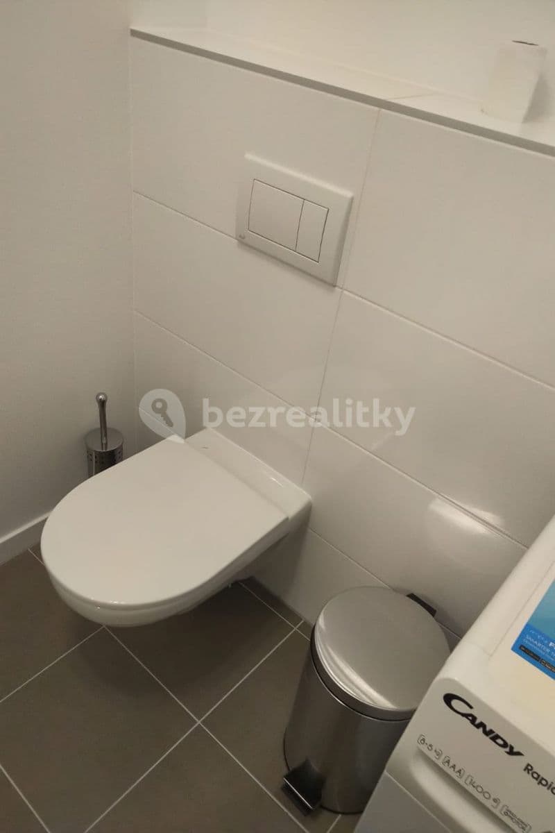 Prenájom bytu 1-izbový 29 m², Zuzany Chalupovej, Petržalka, Bratislavský kraj Prenájom bytu 1-izbový 29 m², Zuzany Chalupovej, Petržalka, Bratislavský kraj