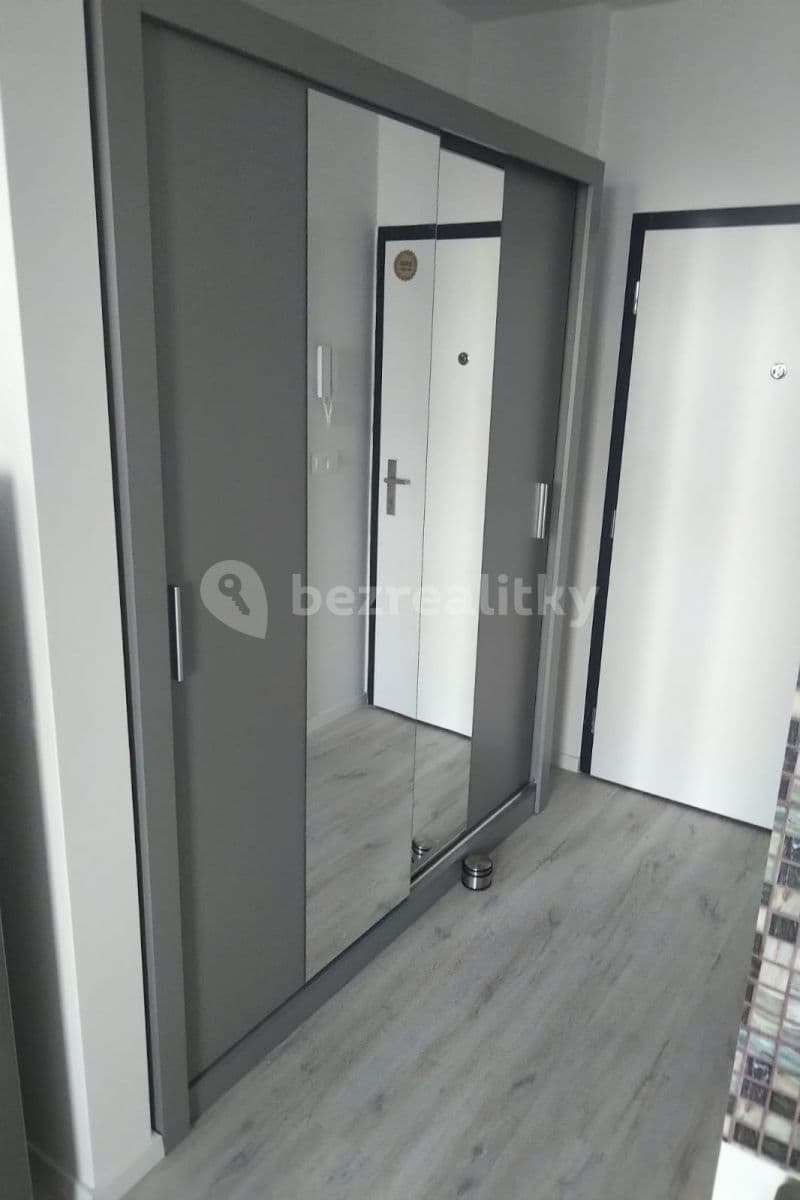 Prenájom bytu 1-izbový 29 m², Zuzany Chalupovej, Petržalka, Bratislavský kraj Prenájom bytu 1-izbový 29 m², Zuzany Chalupovej, Petržalka, Bratislavský kraj