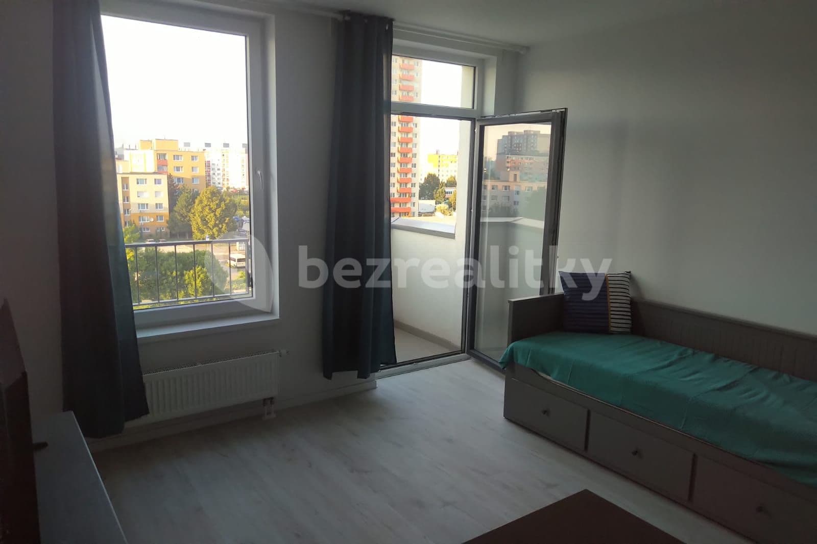 Prenájom bytu 1-izbový 29 m², Zuzany Chalupovej, Petržalka, Bratislavský kraj Prenájom bytu 1-izbový 29 m², Zuzany Chalupovej, Petržalka, Bratislavský kraj