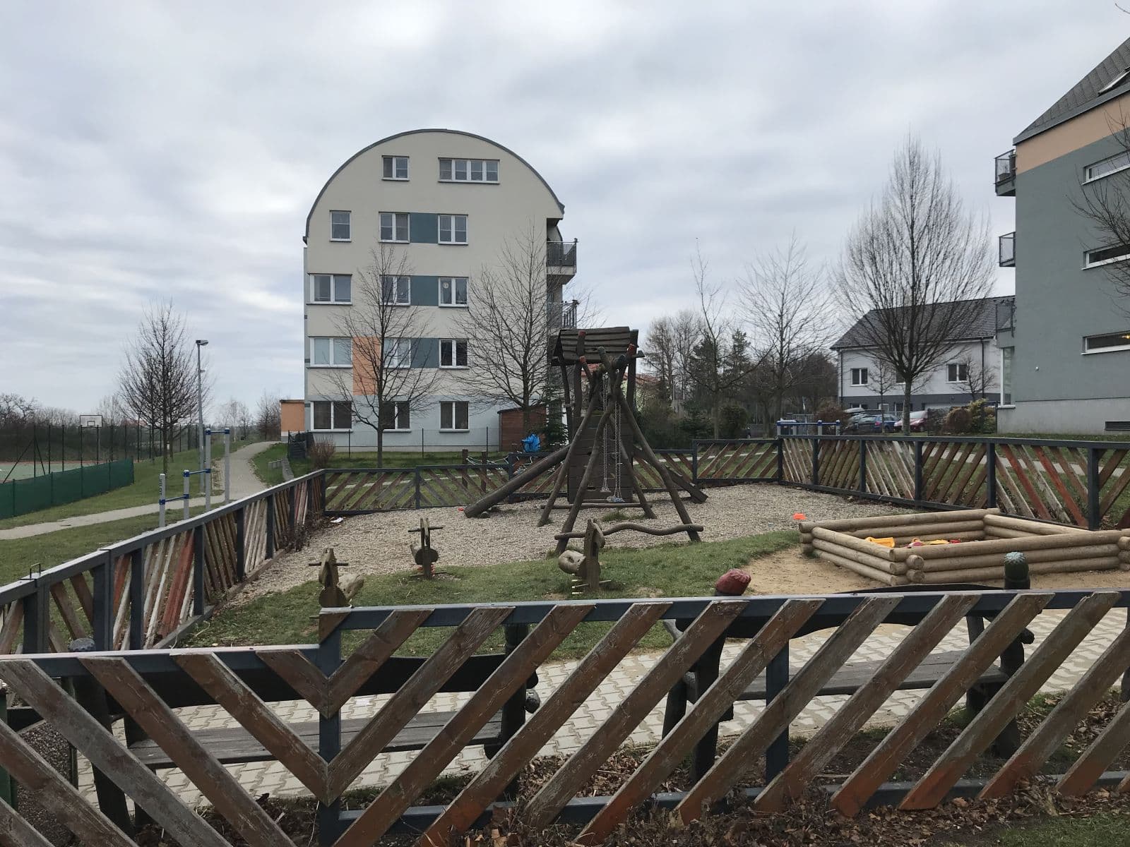 Prenájom bytu 3-izbový 56 m², Herlíkovická, Praha, Praha Prenájom bytu 3-izbový 56 m², Herlíkovická, Praha, Praha