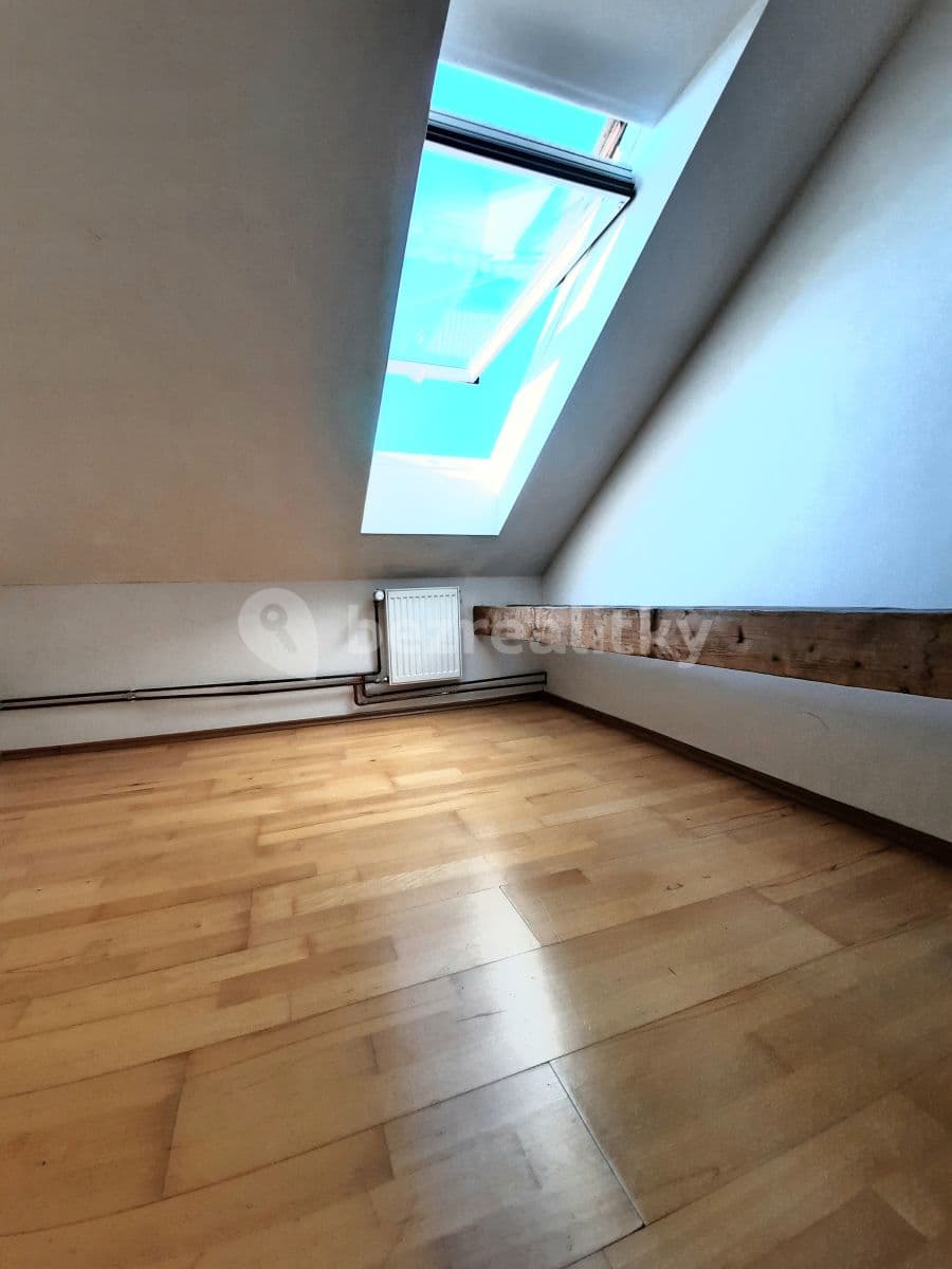 Prenájom bytu 3-izbový 59 m², Vlkova, Praha, Praha Prenájom bytu 3-izbový 59 m², Vlkova, Praha, Praha