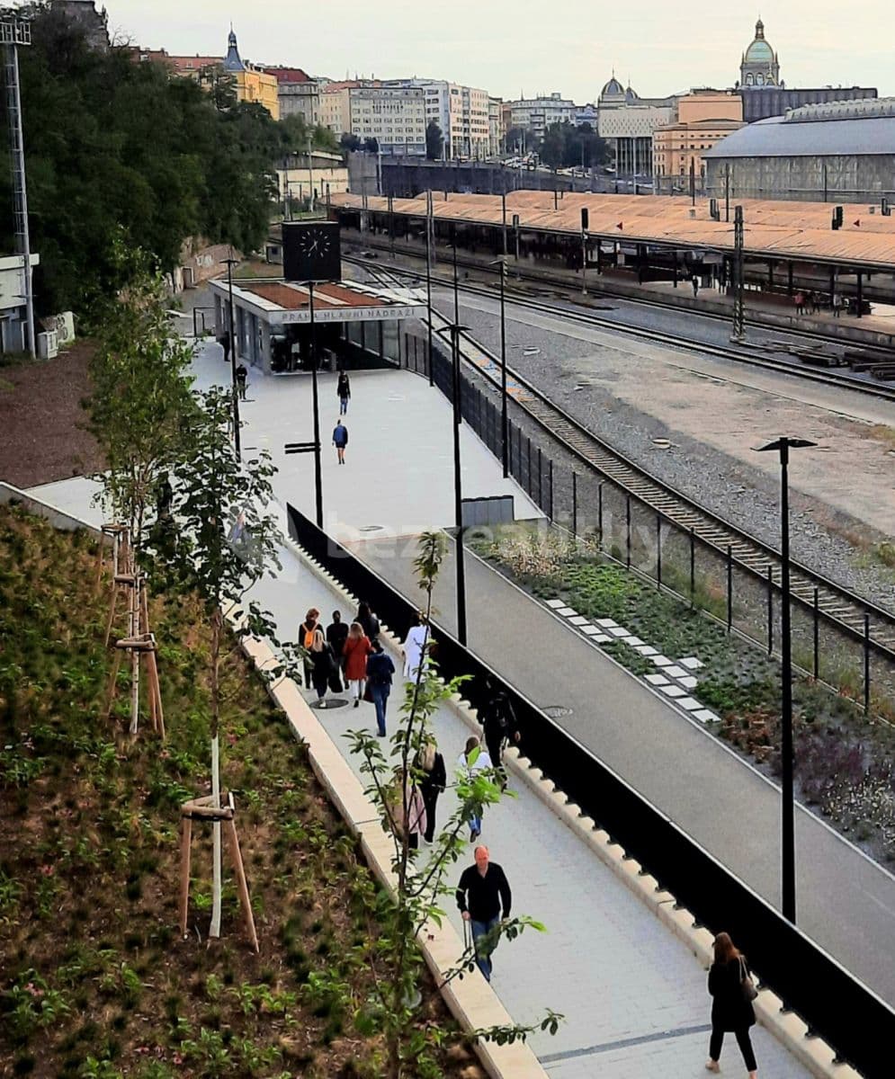 Prenájom bytu 3-izbový 59 m², Vlkova, Praha, Praha Prenájom bytu 3-izbový 59 m², Vlkova, Praha, Praha