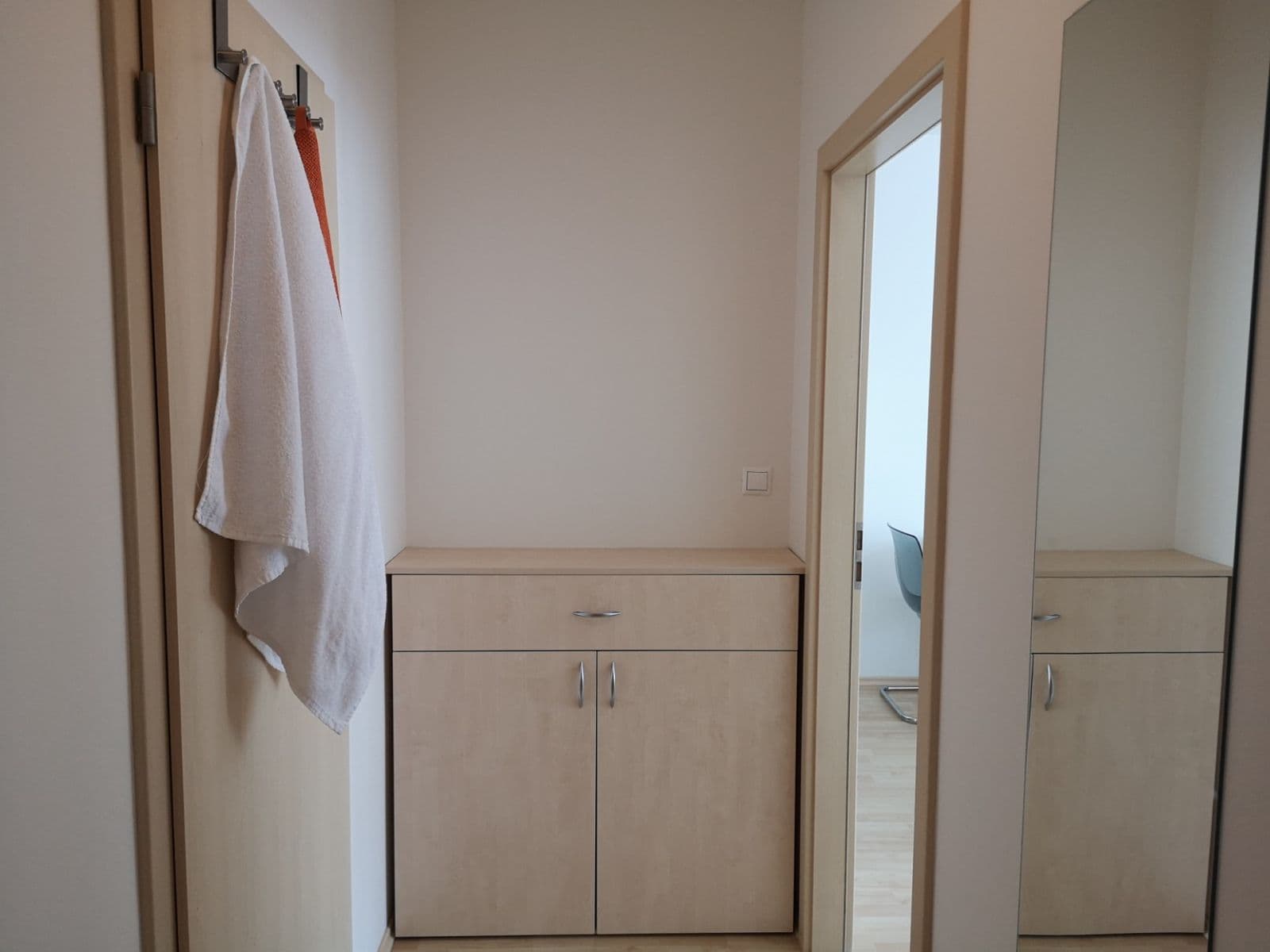 Prenájom bytu 2-izbový 55 m², U Hostavického potoka, Praha, Praha Prenájom bytu 2-izbový 55 m², U Hostavického potoka, Praha, Praha
