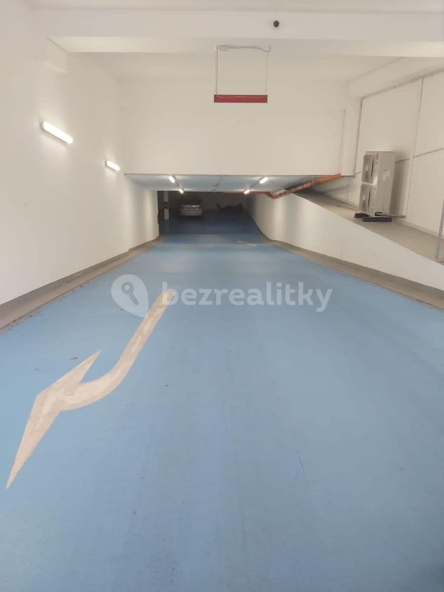 Prenájom garáže 18 m², Na Maninách, Praha, Praha Prenájom garáže 18 m², Na Maninách, Praha, Praha