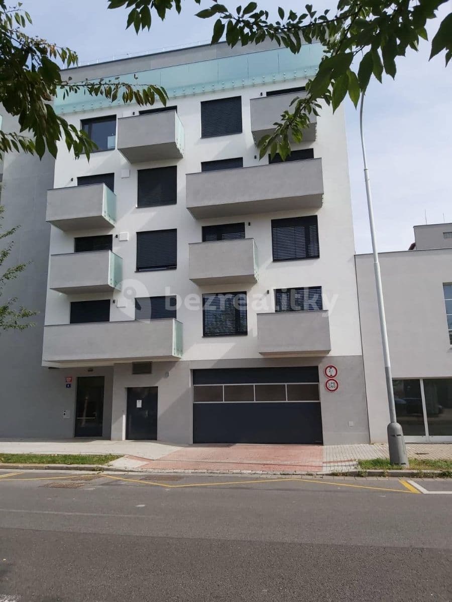 Prenájom garáže 18 m², Na Maninách, Praha, Praha Prenájom garáže 18 m², Na Maninách, Praha, Praha