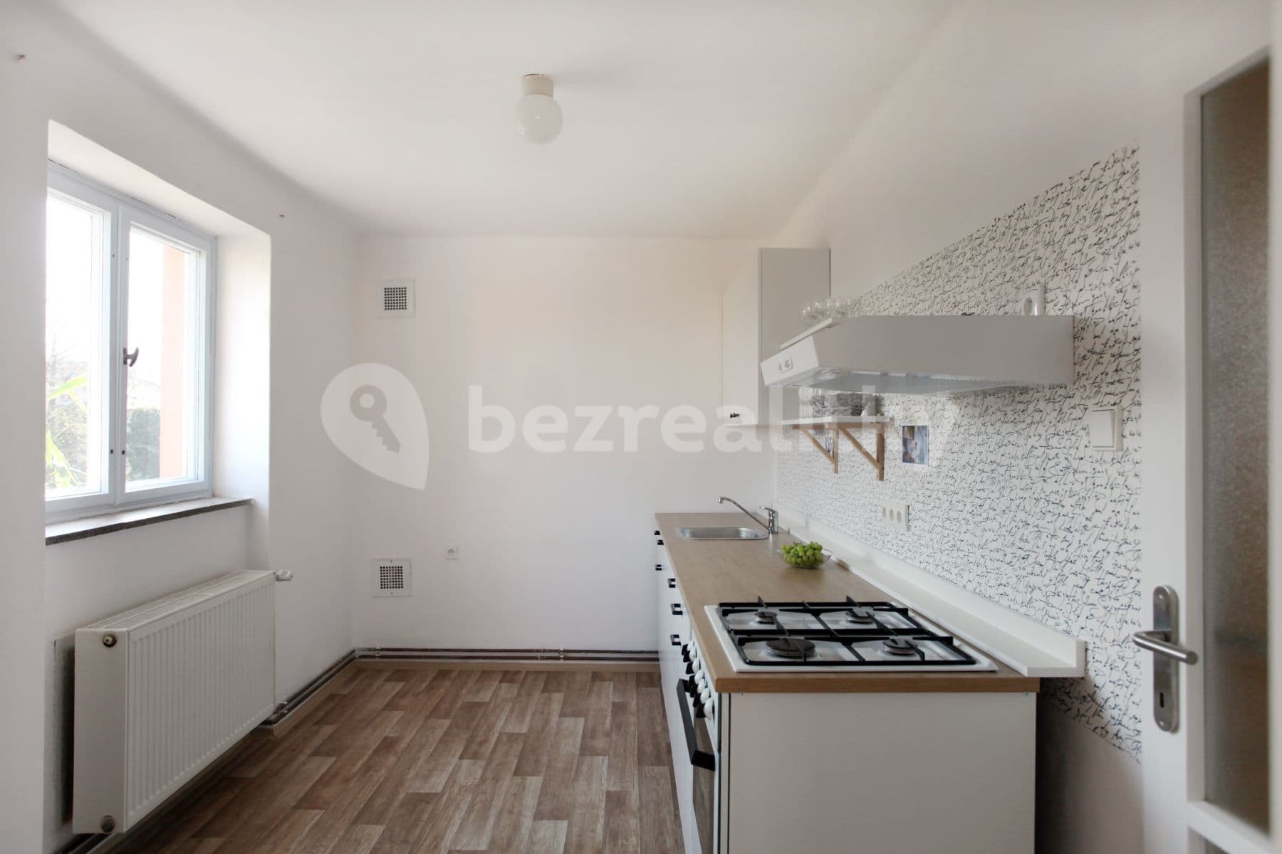 Prenájom bytu 2-izbový 60 m², 9. května, Litomyšl, Pardubický kraj Prenájom bytu 2-izbový 60 m², 9. května, Litomyšl, Pardubický kraj