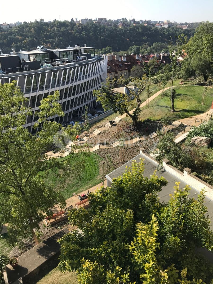 Prenájom bytu 2-izbový 78 m², Švédská, Praha, Praha Prenájom bytu 2-izbový 78 m², Švédská, Praha, Praha