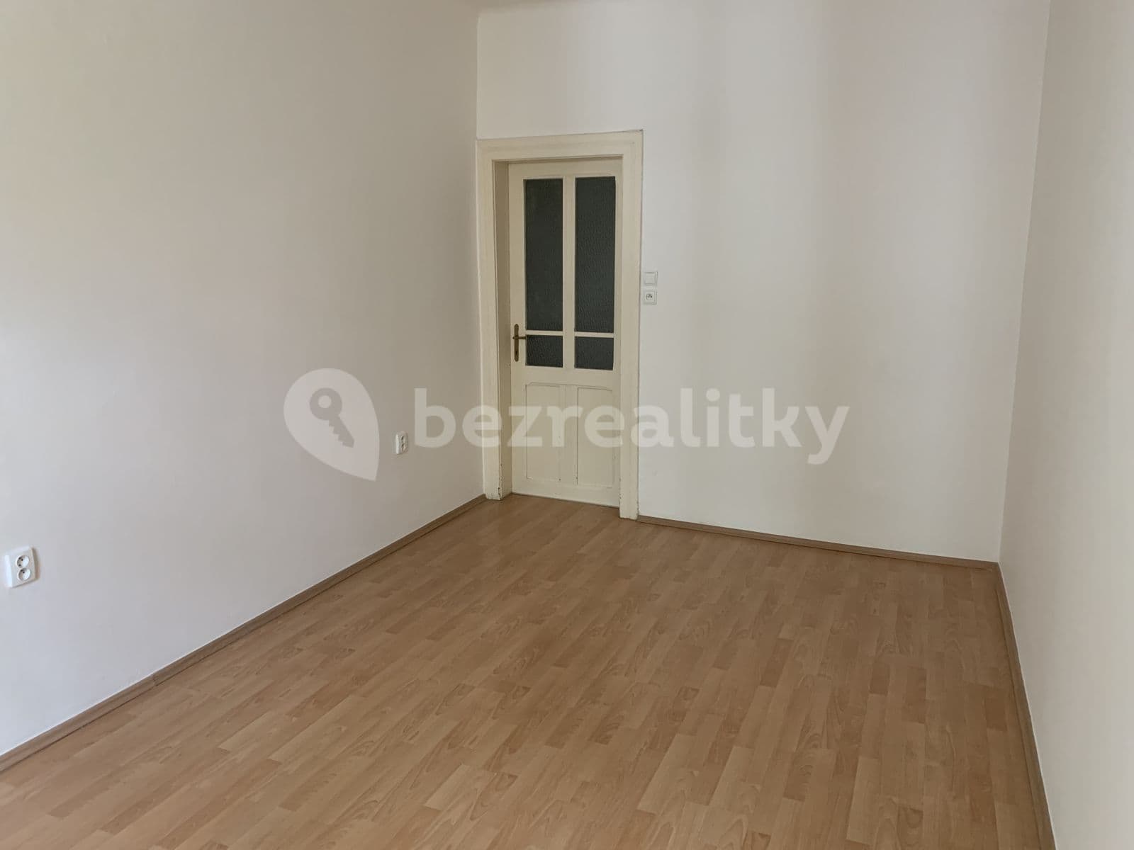 Prenájom bytu 2-izbový 44 m², Mojmírova, Praha, Praha Prenájom bytu 2-izbový 44 m², Mojmírova, Praha, Praha