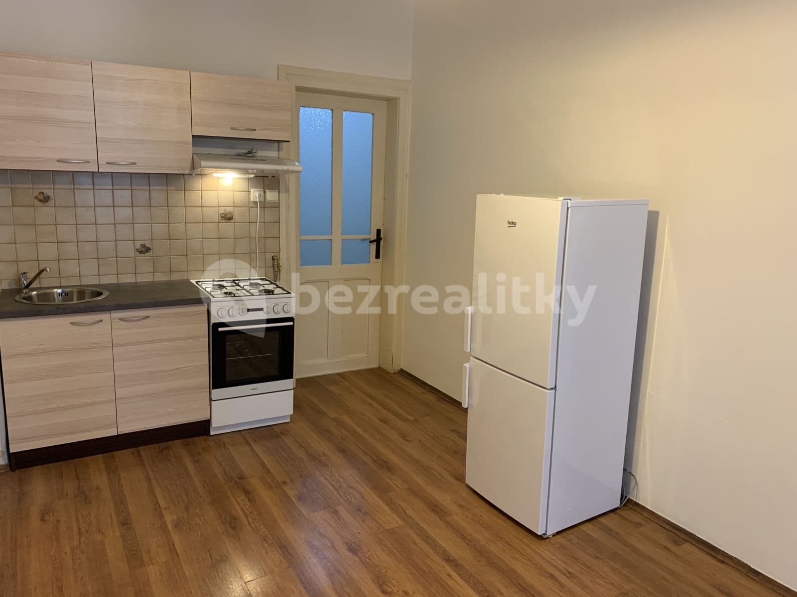 Prenájom bytu 2-izbový 44 m², Mojmírova, Praha, Praha Prenájom bytu 2-izbový 44 m², Mojmírova, Praha, Praha