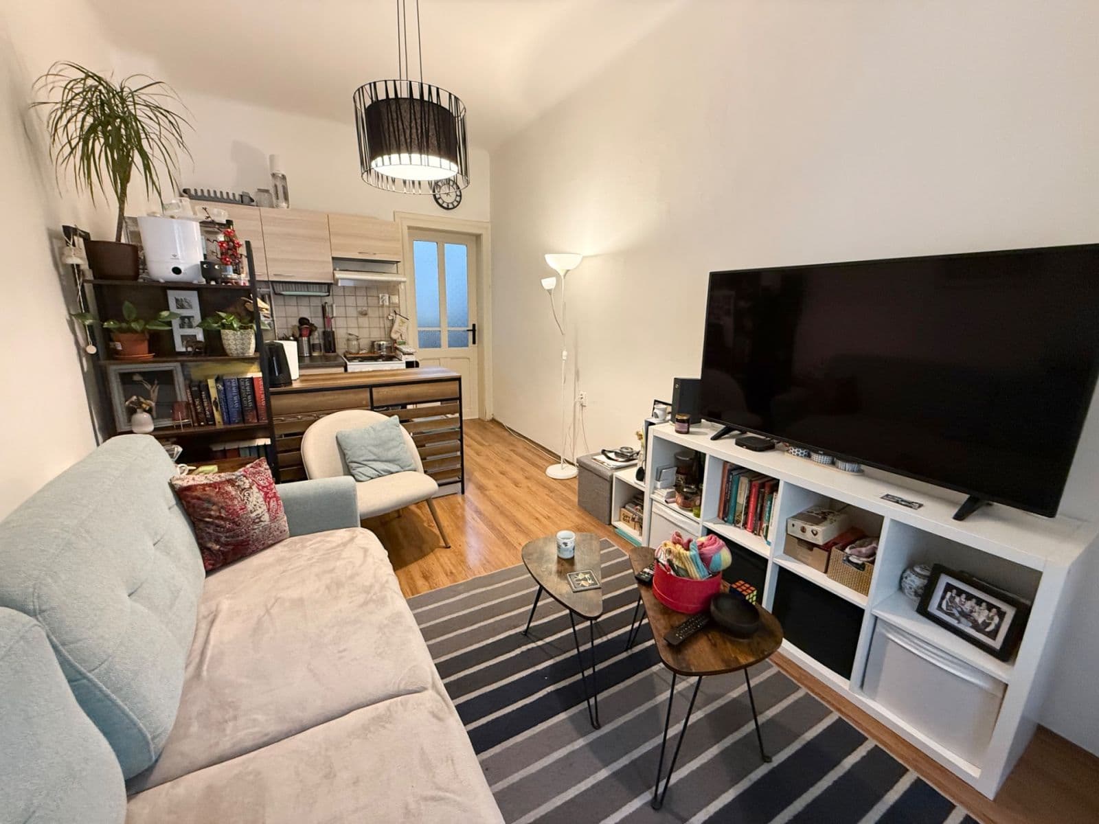 Prenájom bytu 2-izbový 44 m², Mojmírova, Praha, Praha Prenájom bytu 2-izbový 44 m², Mojmírova, Praha, Praha