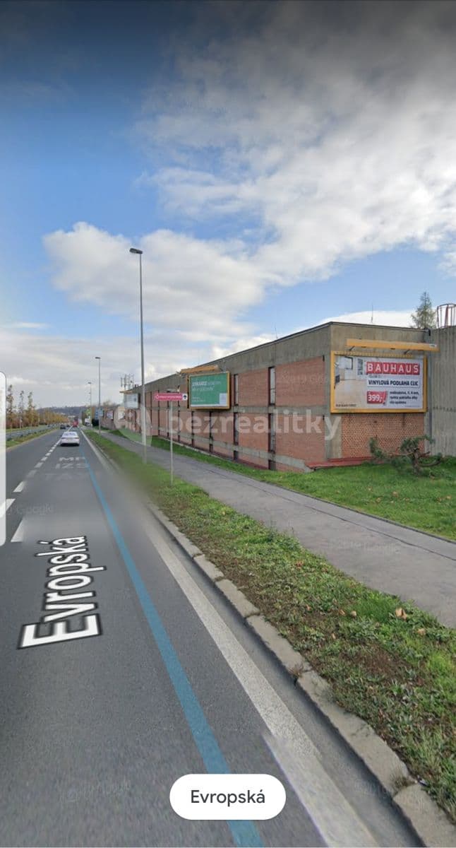 Prenájom garáže 19 m², Navigátorů, Praha, Praha Prenájom garáže 19 m², Navigátorů, Praha, Praha