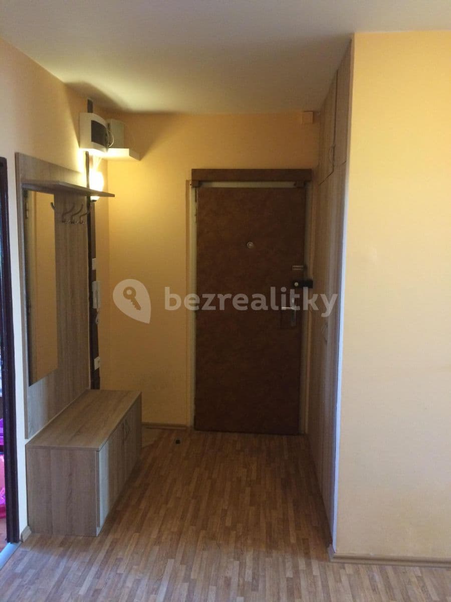 Prenájom bytu 3-izbový 80 m², Bellušova, Praha, Praha Prenájom bytu 3-izbový 80 m², Bellušova, Praha, Praha