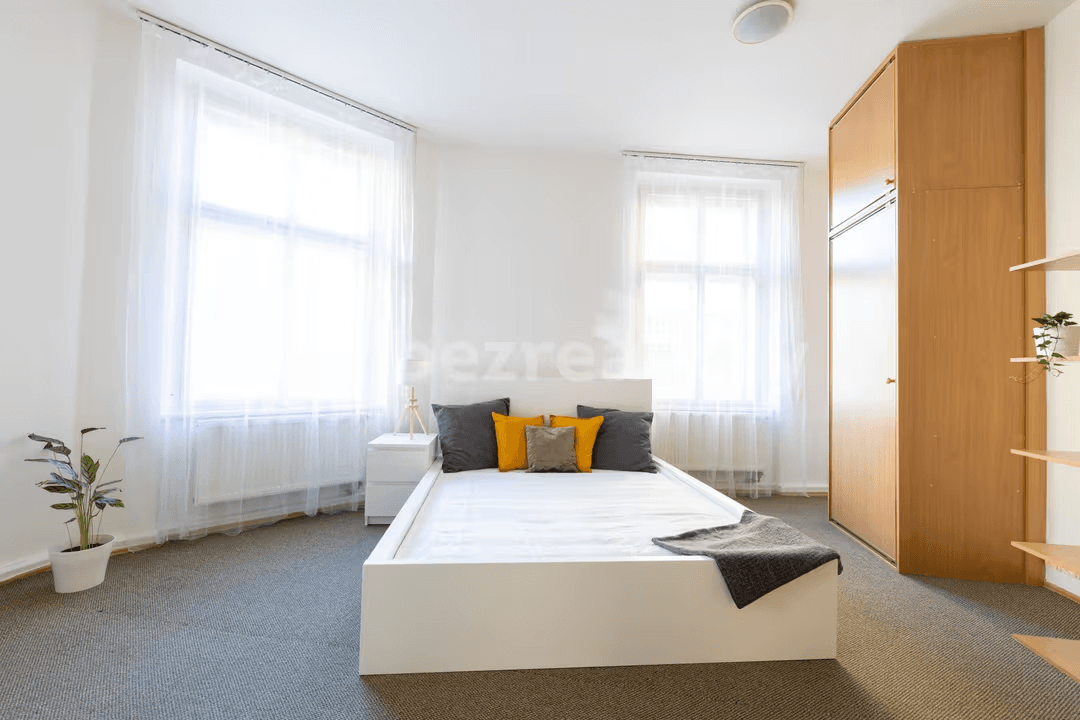 Prenájom bytu 1-izbový 66 m², Praha, Praha Prenájom bytu 1-izbový 66 m², Praha, Praha
