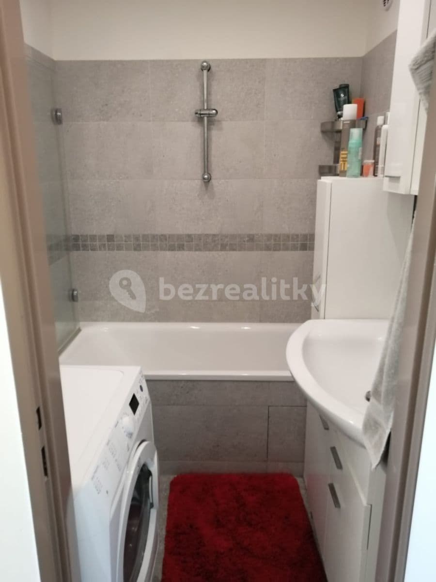 Prenájom bytu 2-izbový 43 m², Okružní, Slaný, Středočeský kraj Prenájom bytu 2-izbový 43 m², Okružní, Slaný, Středočeský kraj