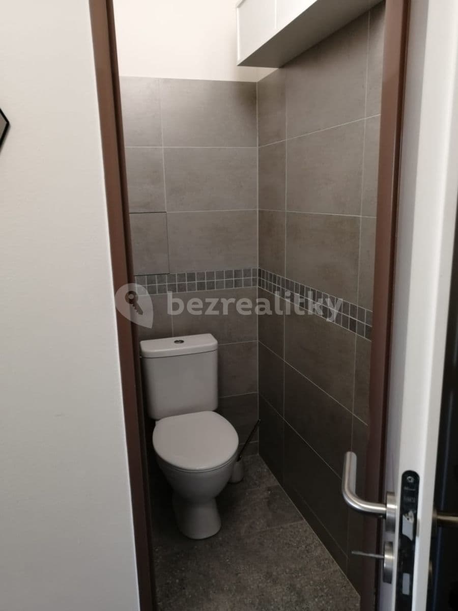 Prenájom bytu 2-izbový 43 m², Okružní, Slaný, Středočeský kraj Prenájom bytu 2-izbový 43 m², Okružní, Slaný, Středočeský kraj