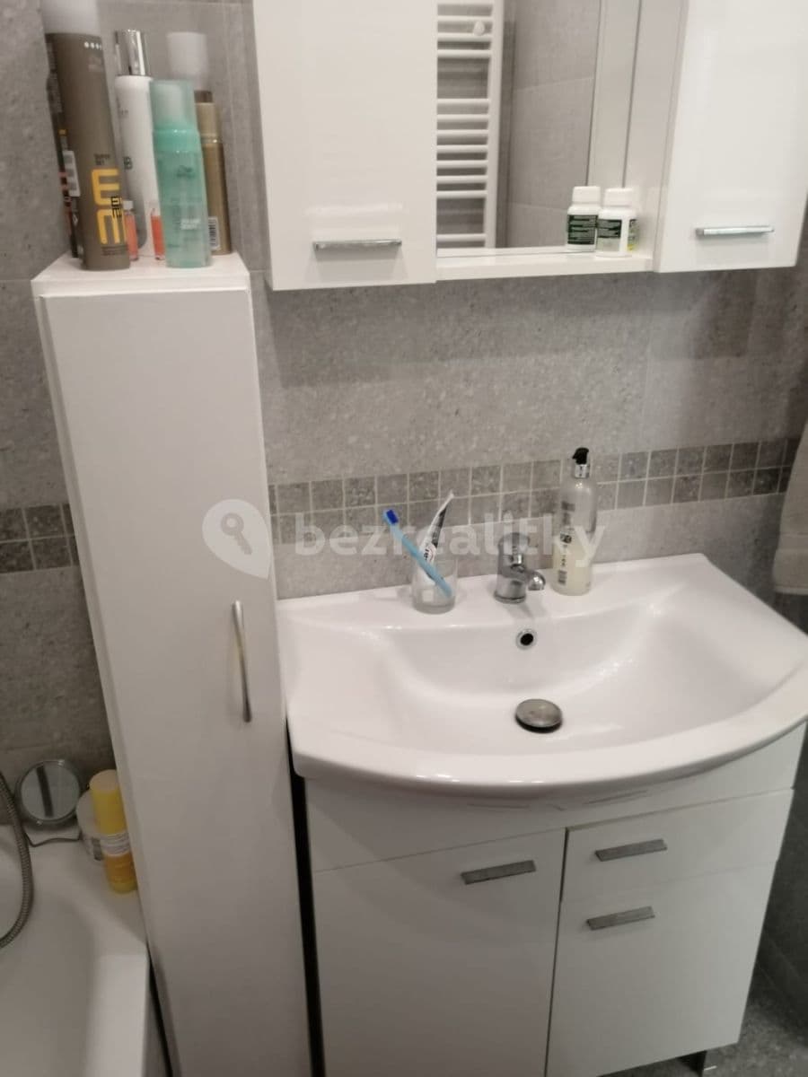 Prenájom bytu 2-izbový 43 m², Okružní, Slaný, Středočeský kraj Prenájom bytu 2-izbový 43 m², Okružní, Slaný, Středočeský kraj