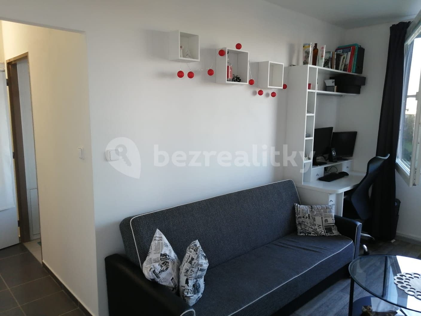 Prenájom bytu 2-izbový 43 m², Okružní, Slaný, Středočeský kraj Prenájom bytu 2-izbový 43 m², Okružní, Slaný, Středočeský kraj