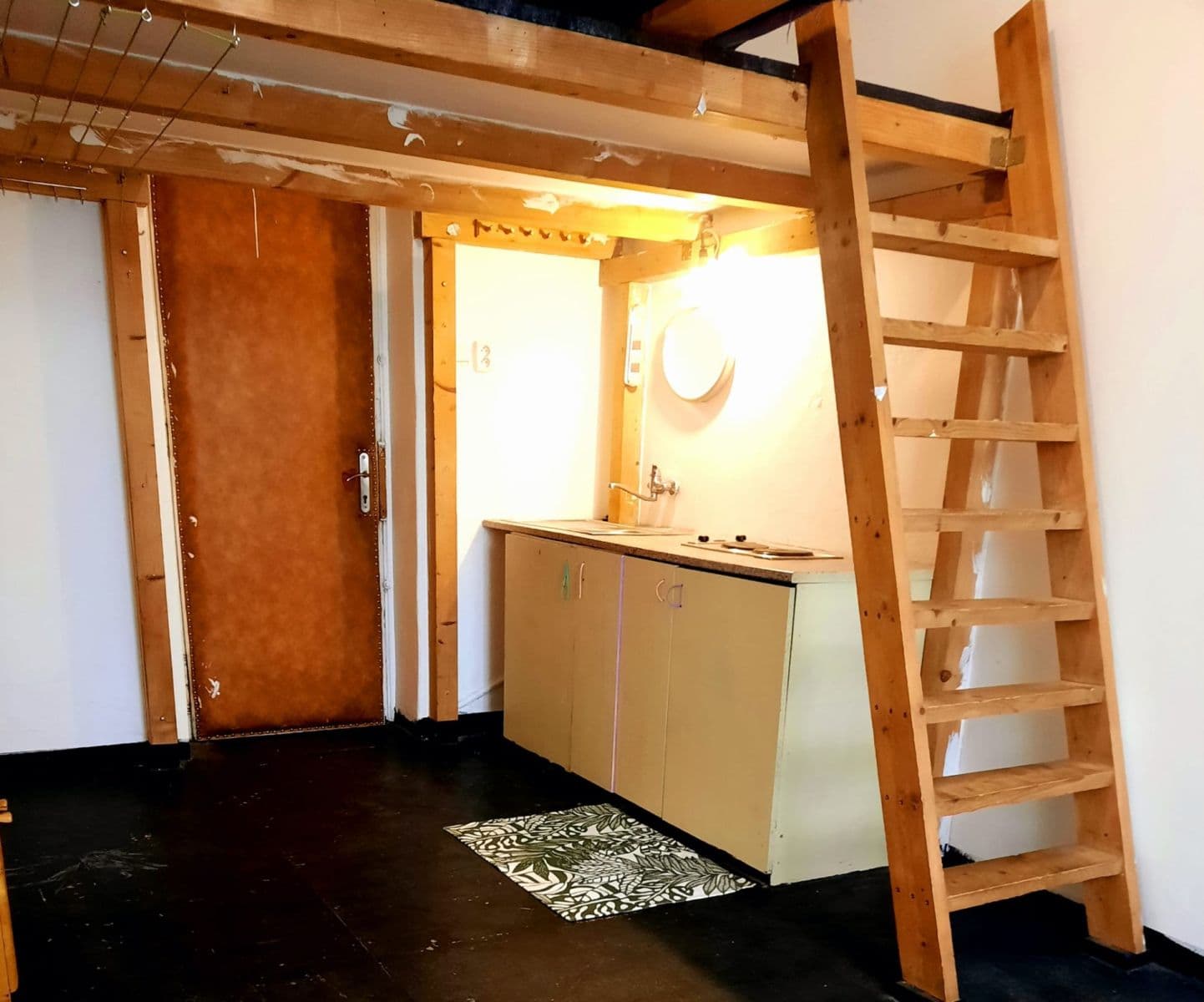 Prenájom bytu 3-izbový 92 m², Krásova, Praha, Praha Prenájom bytu 3-izbový 92 m², Krásova, Praha, Praha