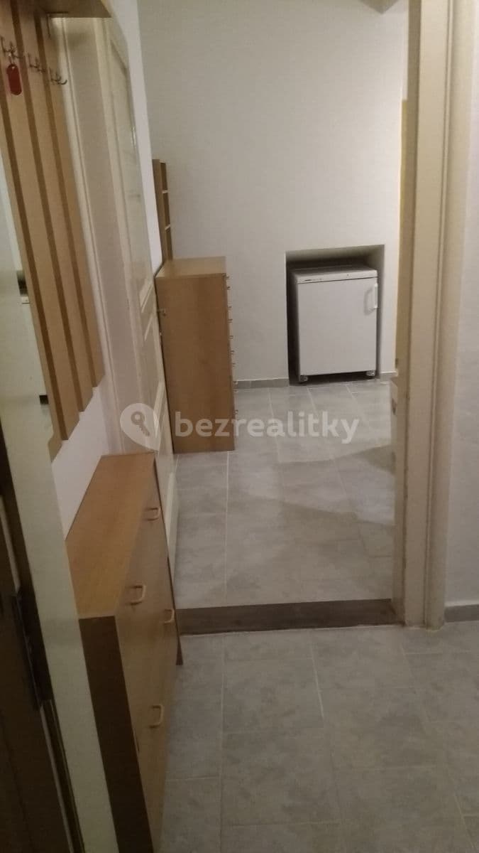 Prenájom bytu 1-izbový 25 m², Petrohradská, Praha, Praha Prenájom bytu 1-izbový 25 m², Petrohradská, Praha, Praha
