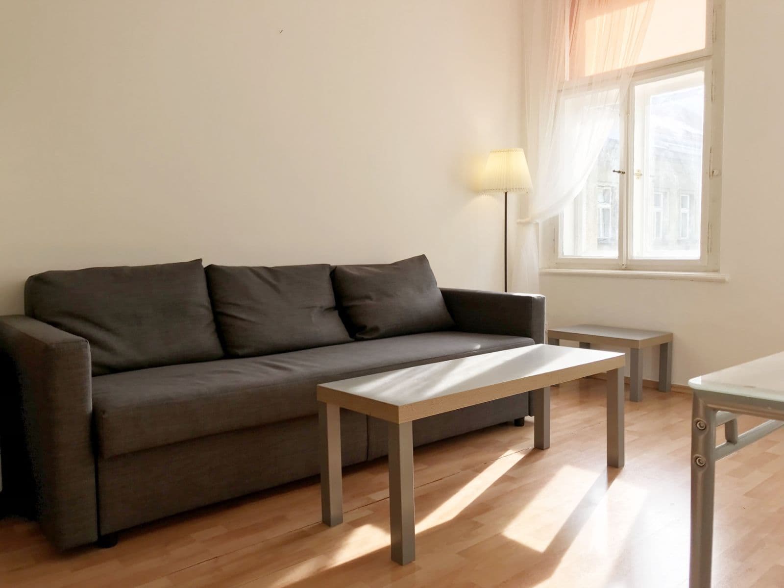 Prenájom bytu 2-izbový 42 m², Černomořská, Praha, Praha Prenájom bytu 2-izbový 42 m², Černomořská, Praha, Praha