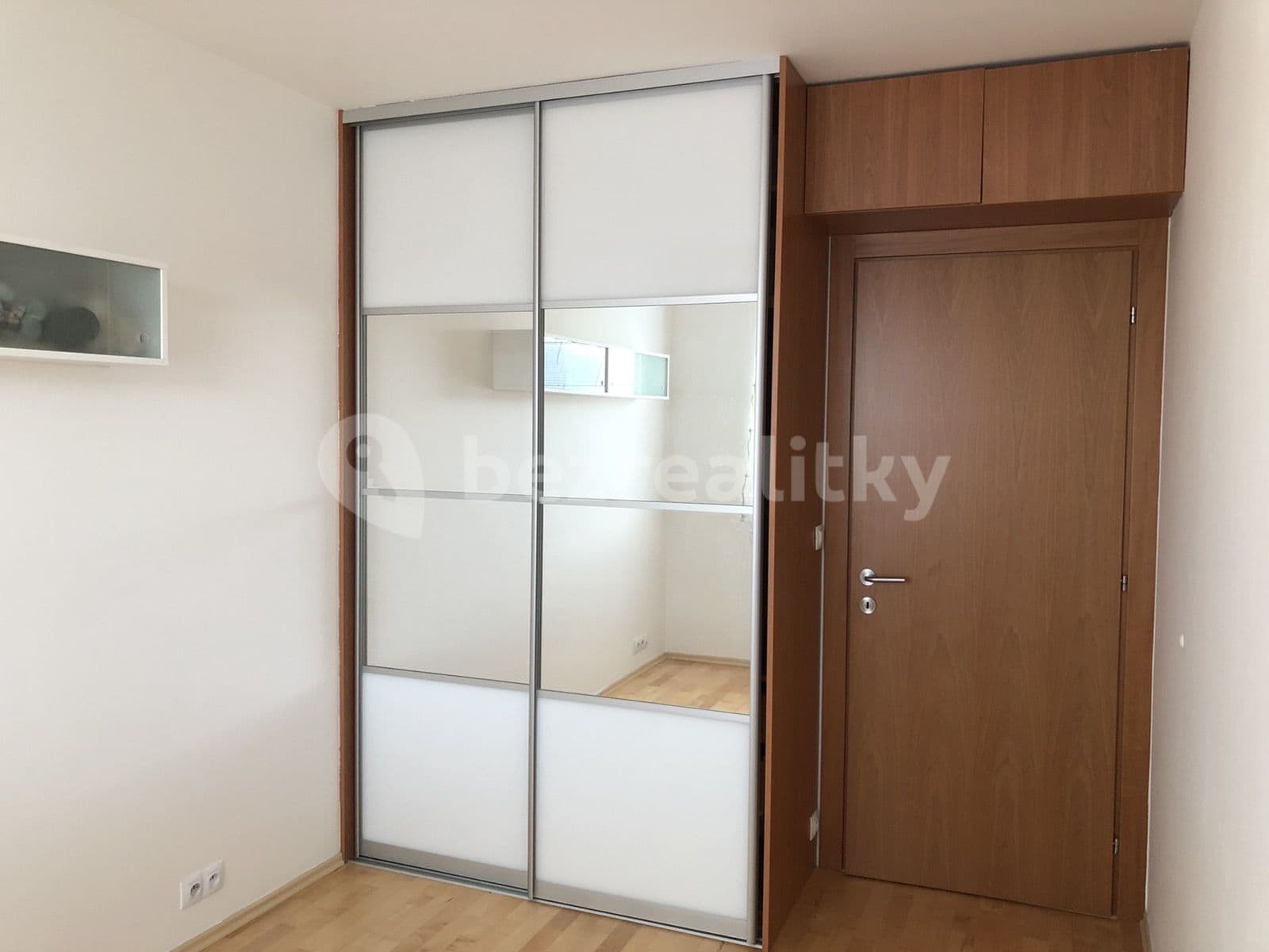 Prenájom bytu 3-izbový 81 m², Nehvizdská, Praha, Praha Prenájom bytu 3-izbový 81 m², Nehvizdská, Praha, Praha