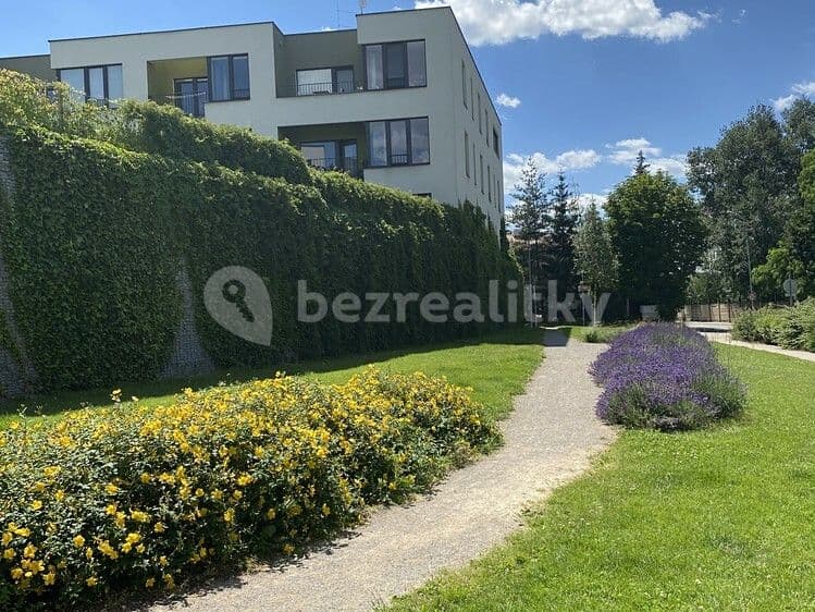 Prenájom bytu 2-izbový 41 m², Na Komořsku, Praha, Praha Prenájom bytu 2-izbový 41 m², Na Komořsku, Praha, Praha