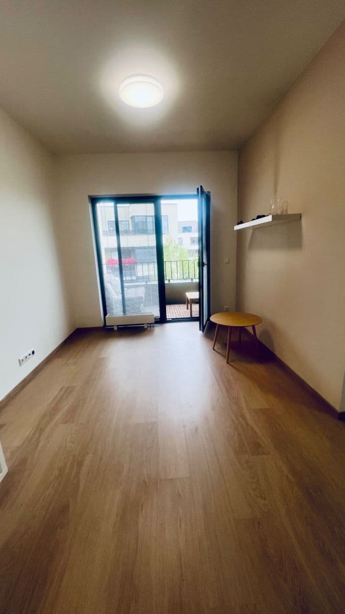Prenájom bytu 2-izbový 41 m², Na Komořsku, Praha, Praha Prenájom bytu 2-izbový 41 m², Na Komořsku, Praha, Praha
